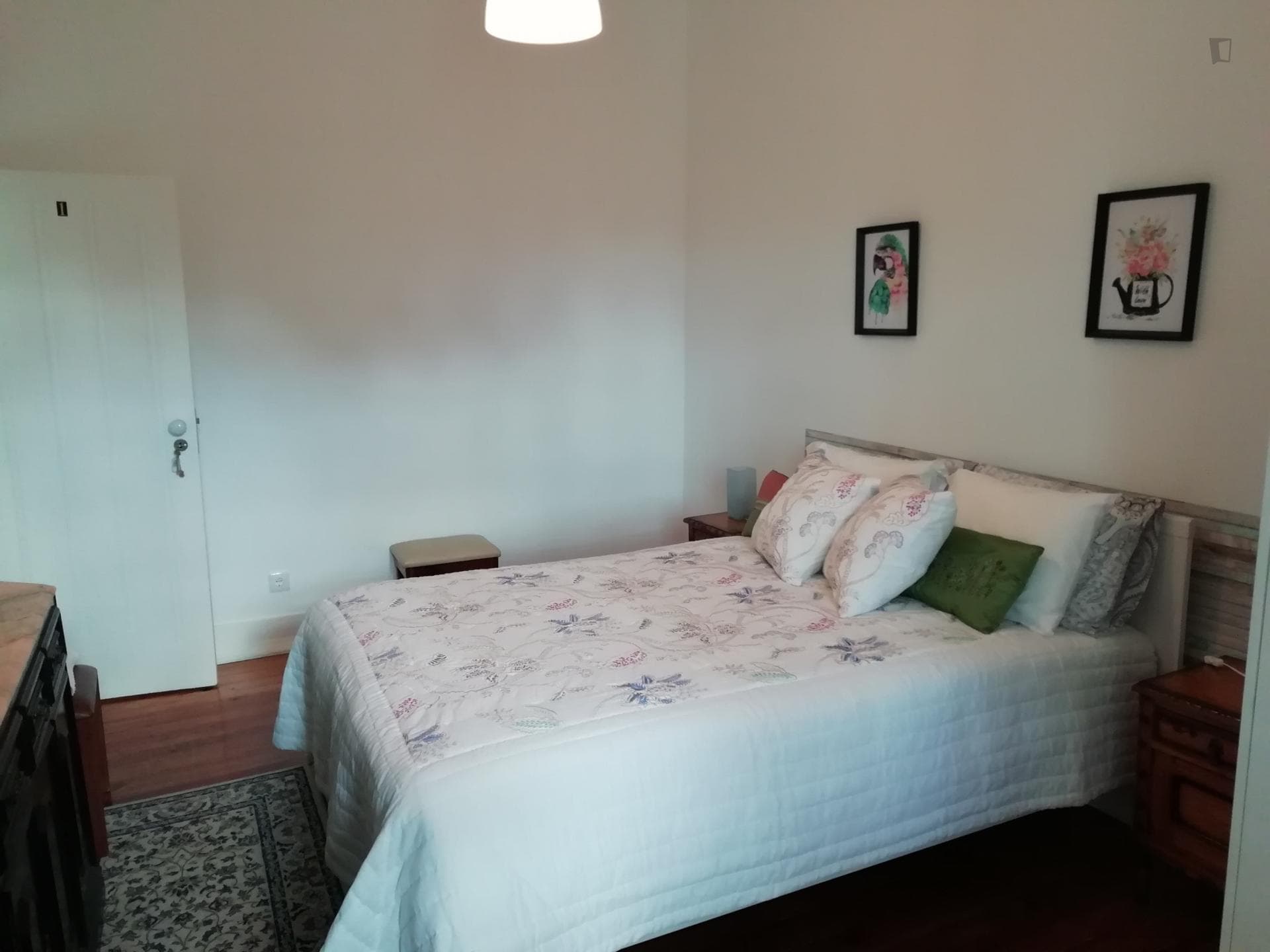 Quarto de casal nas Amoreiras photo 1