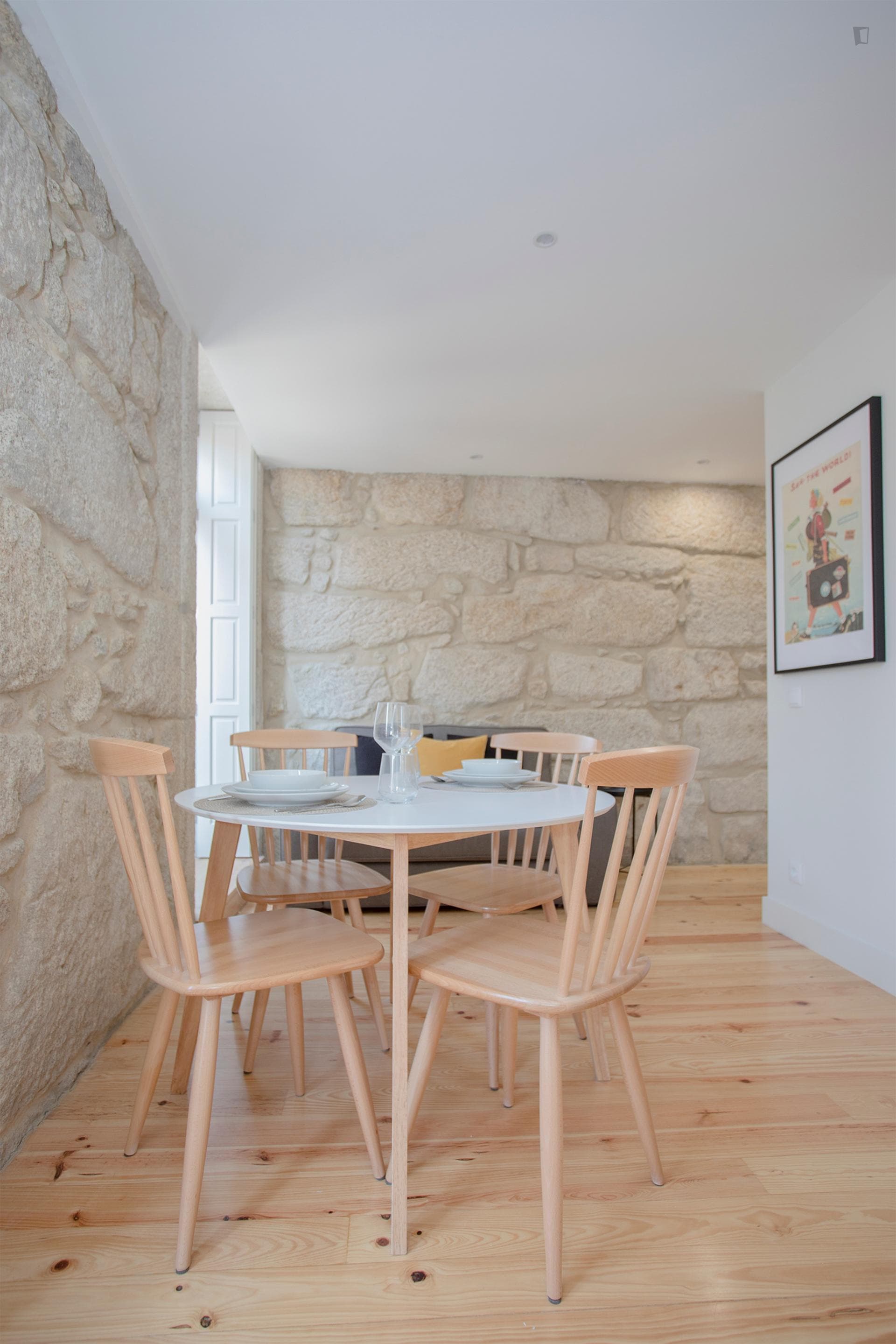 Lovely studio near Aliados metro station photo 1