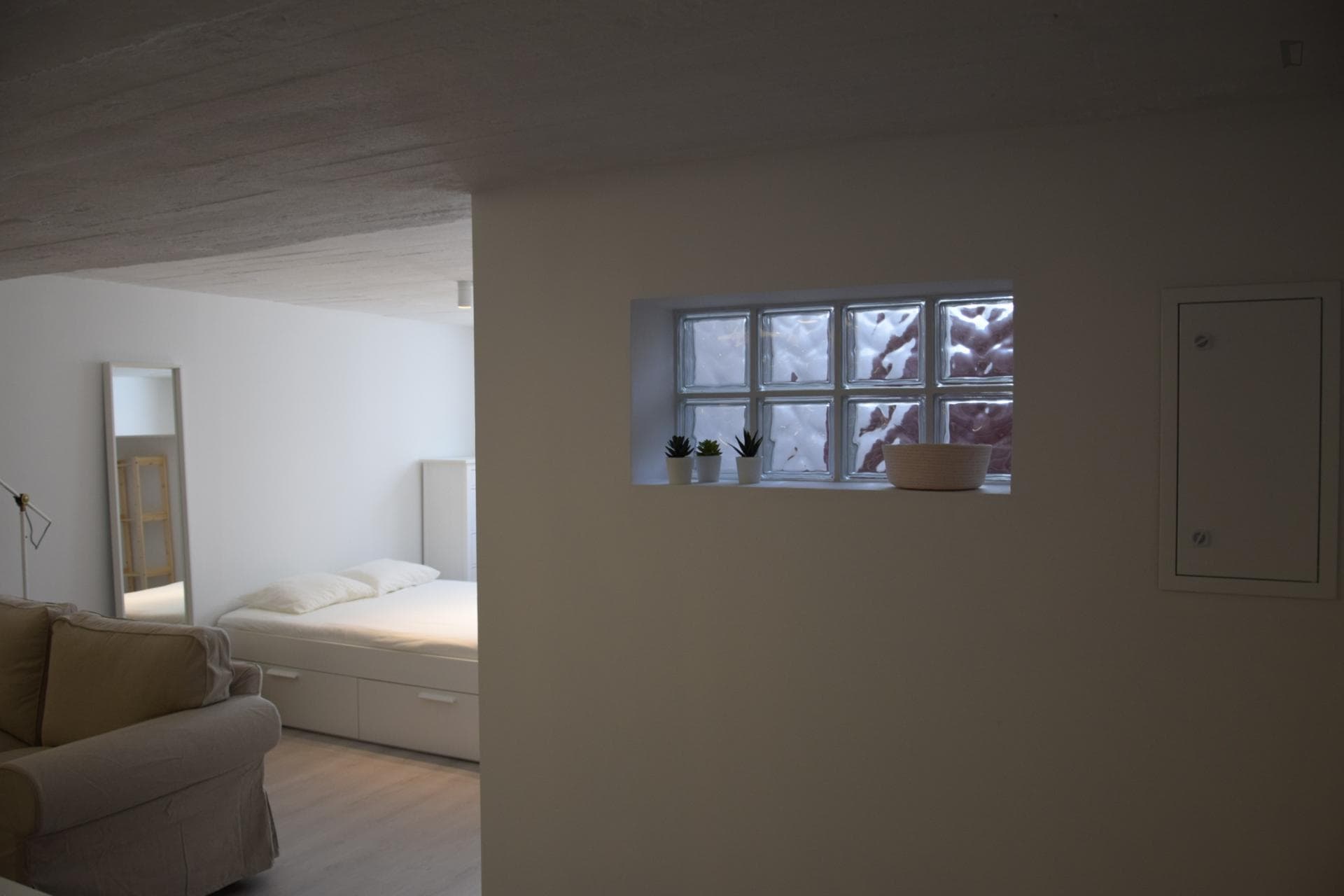 Elegant Studio, Walking distance Nova SBE in Carcavelos Center photo 1