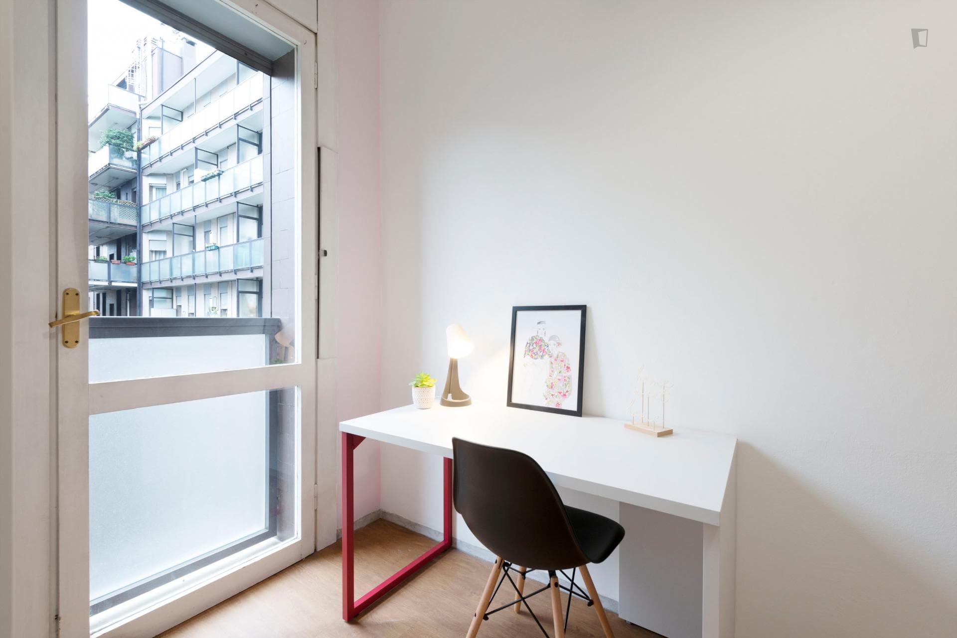 Appealing single bedroom in the Acquabella neighbourhood photo 1
