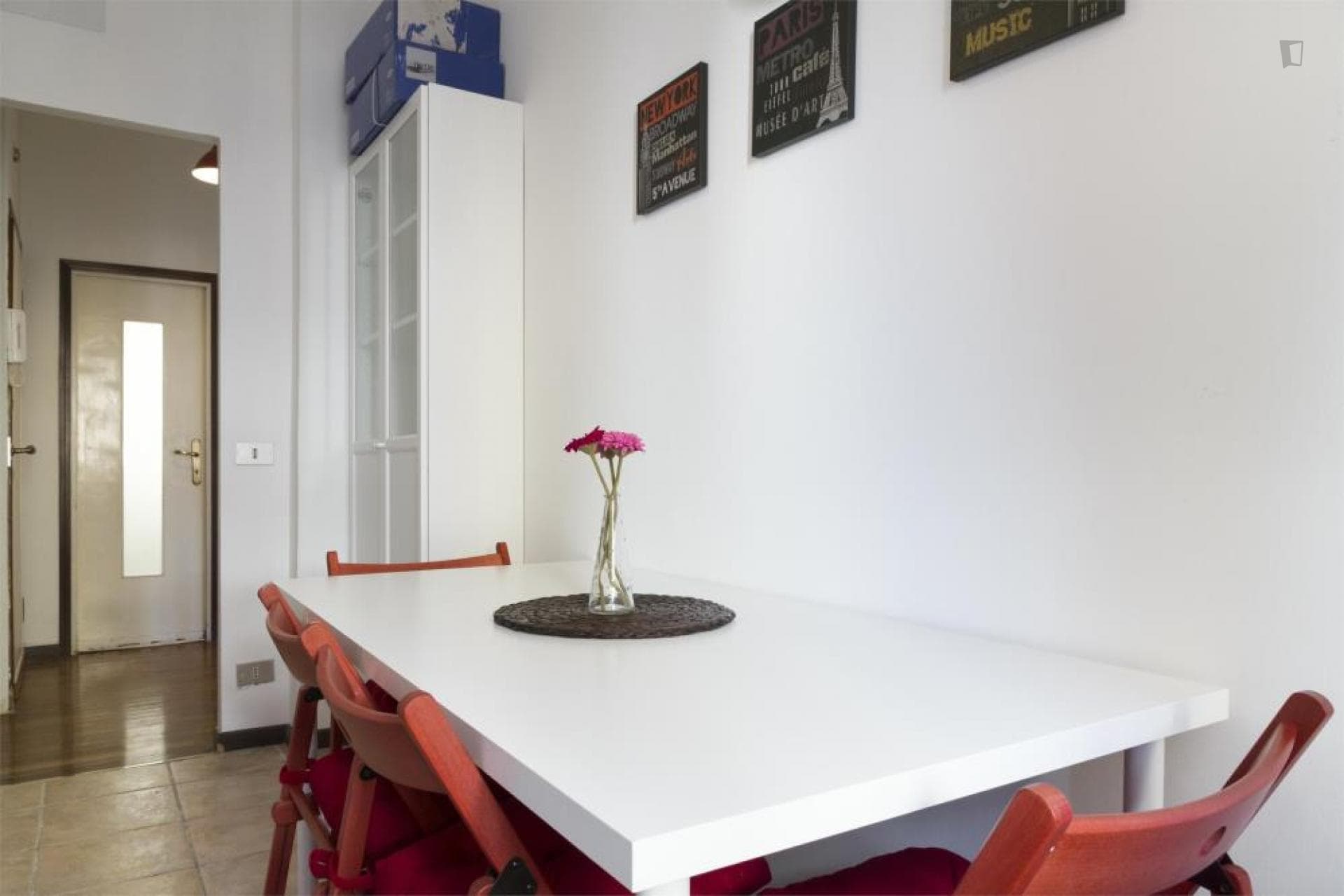 Fantastic single bedroom near Bande Nere metro station photo 1
