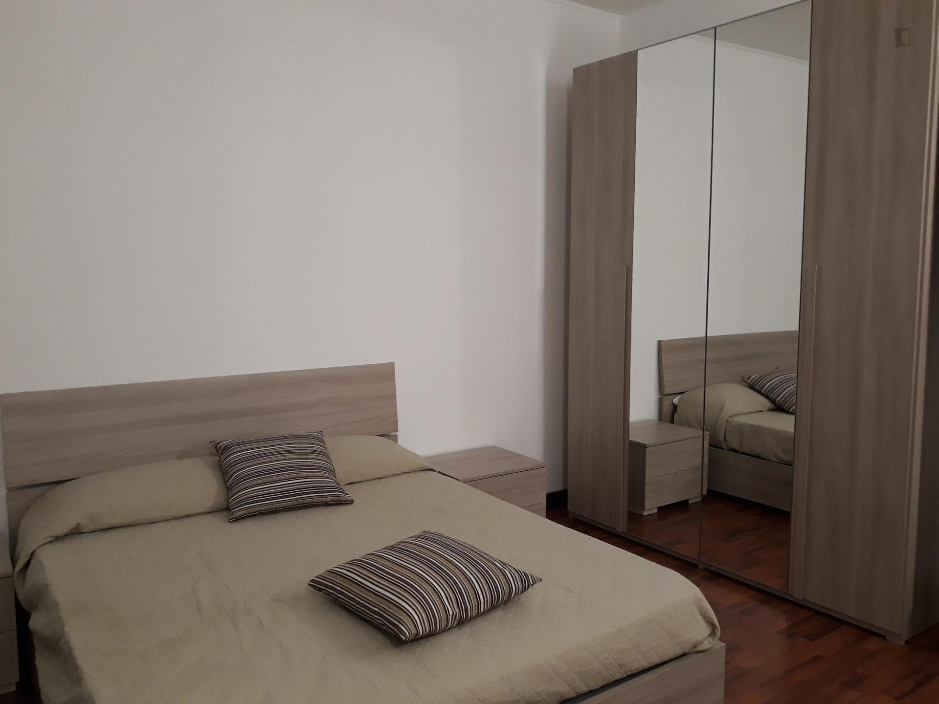 Double bedroom in a 2-bedroom apartment near Parco delle Cave photo 1