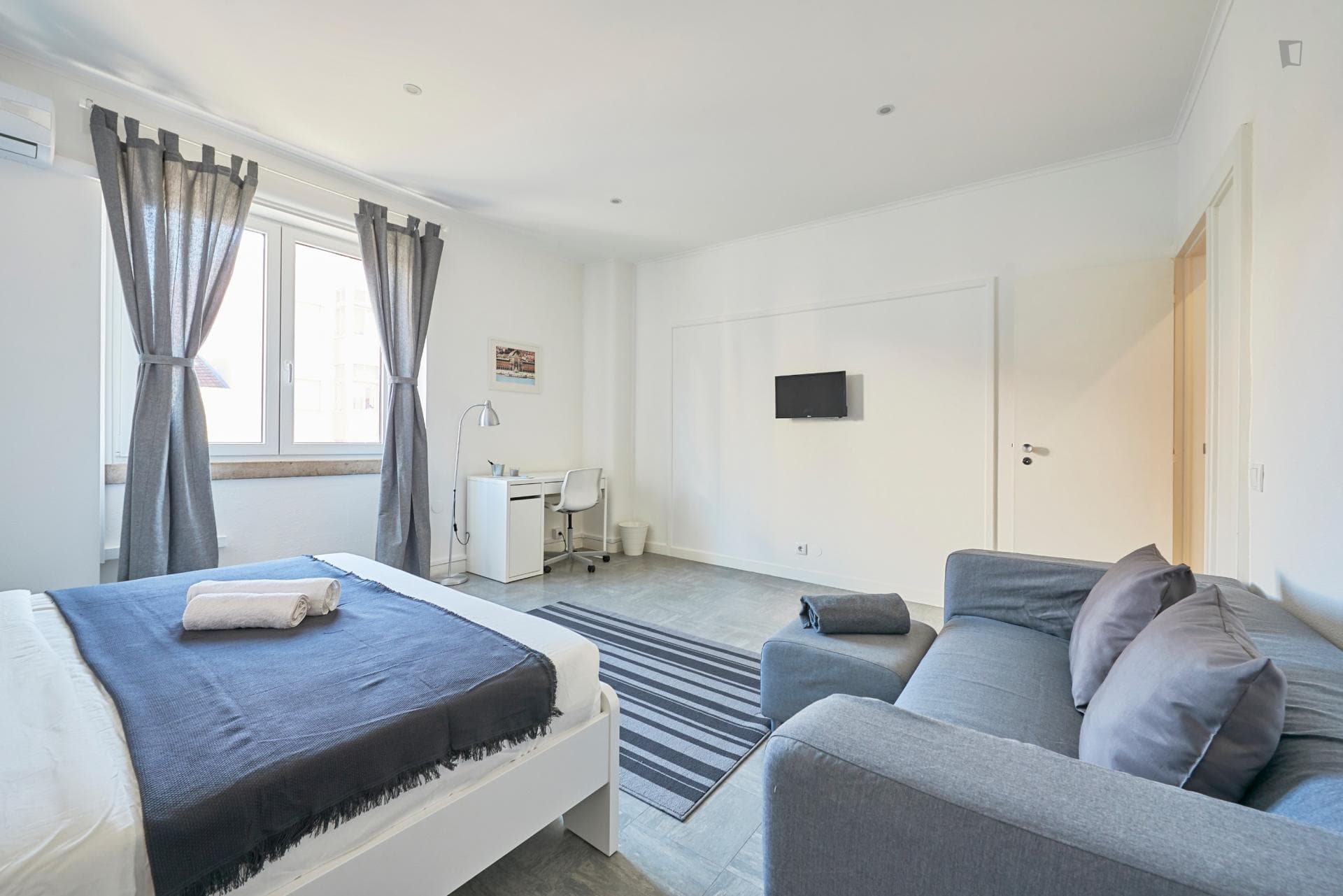 Property photo thumbnail