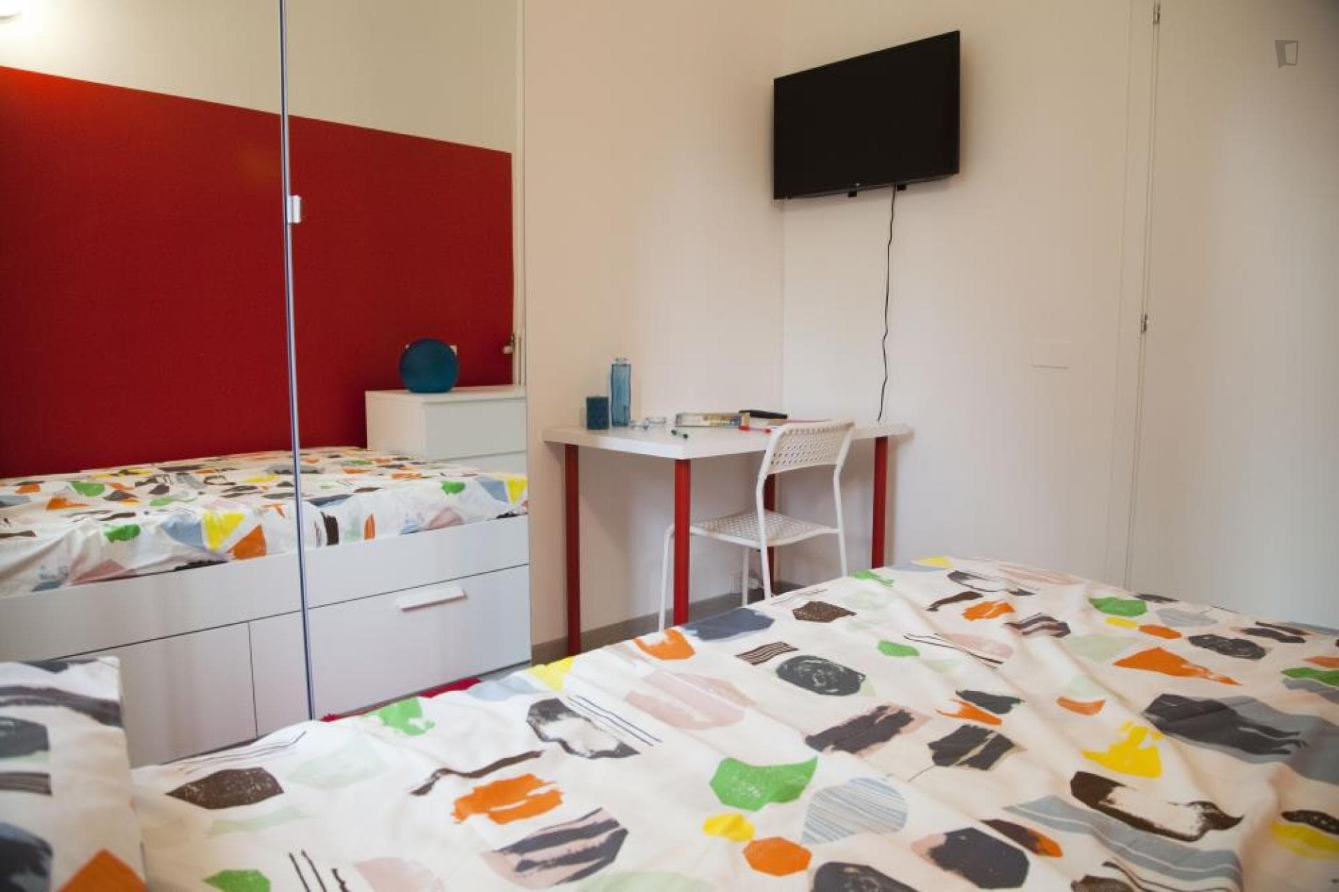 Bright double bedroom near Parco Giovanni Paolo II photo 1