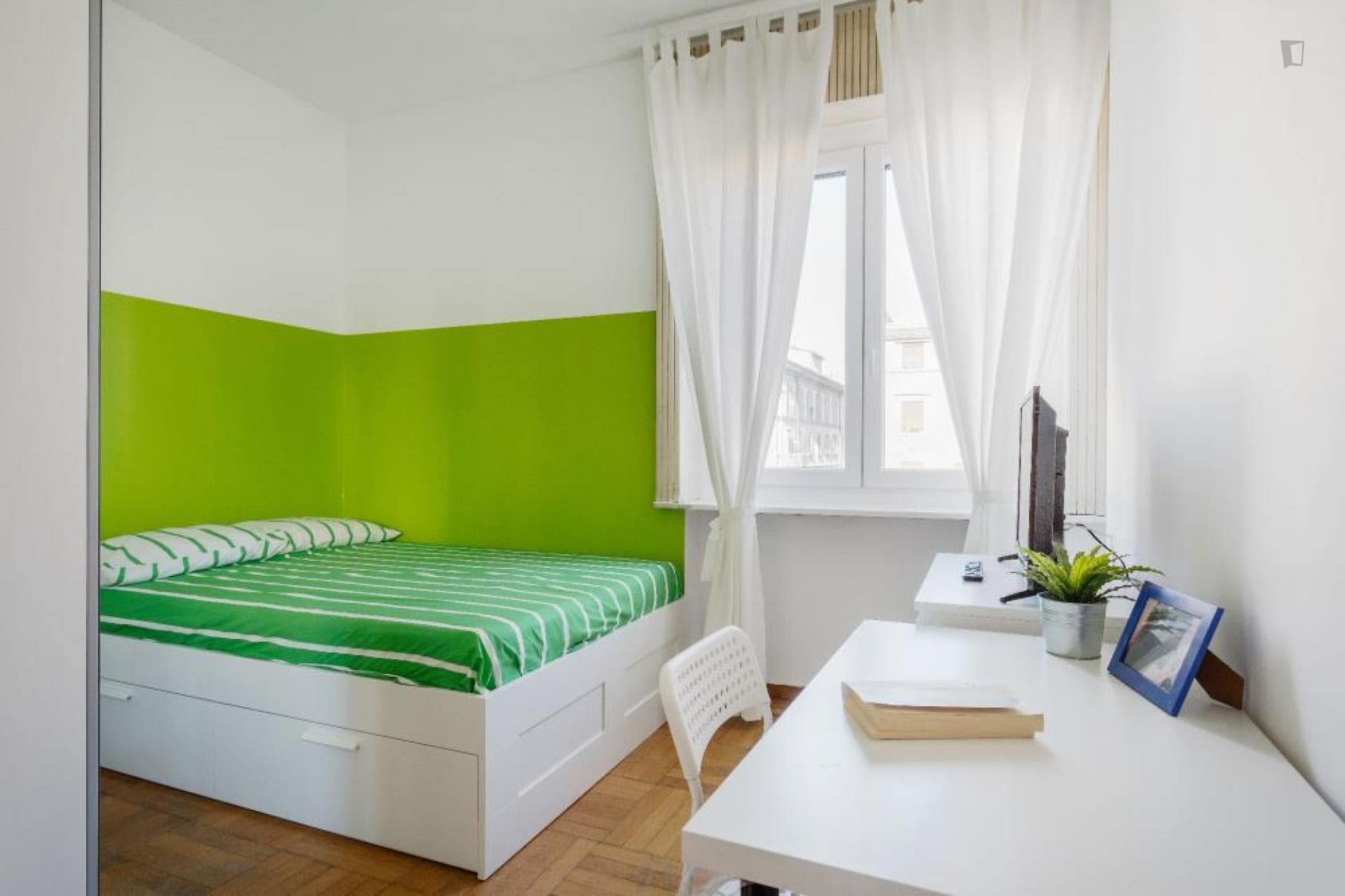 Property photo thumbnail
