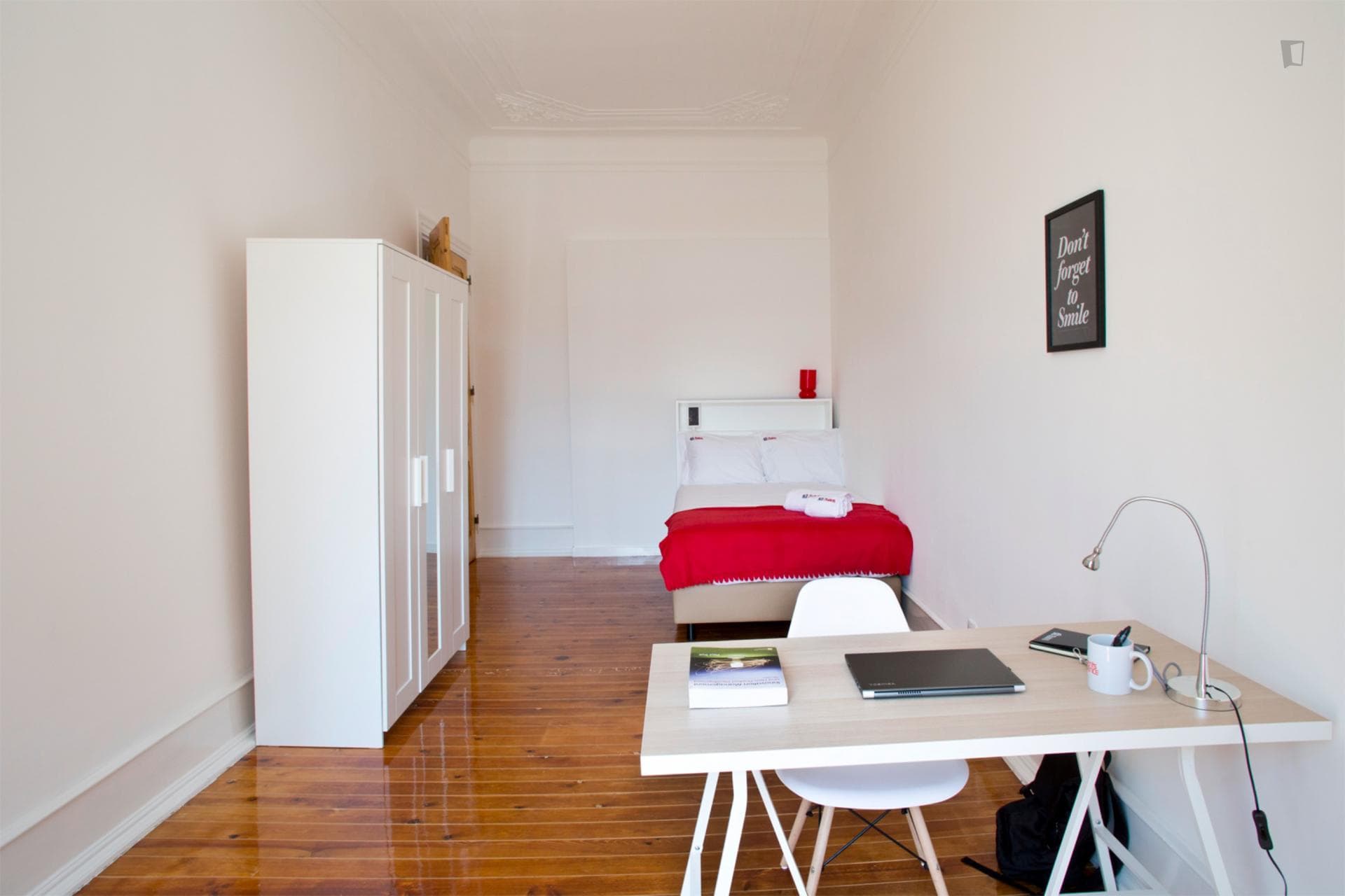 Inviting double bedroom with a balcony, near the Saldanha metro photo 1