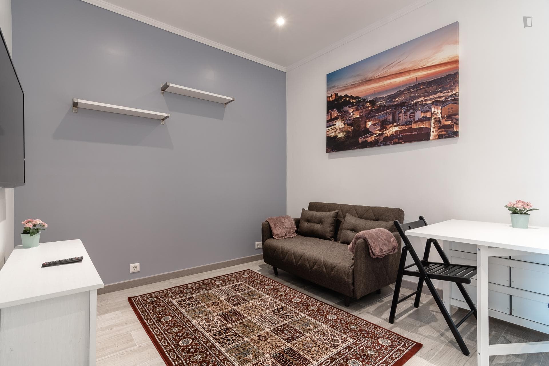 Property photo thumbnail