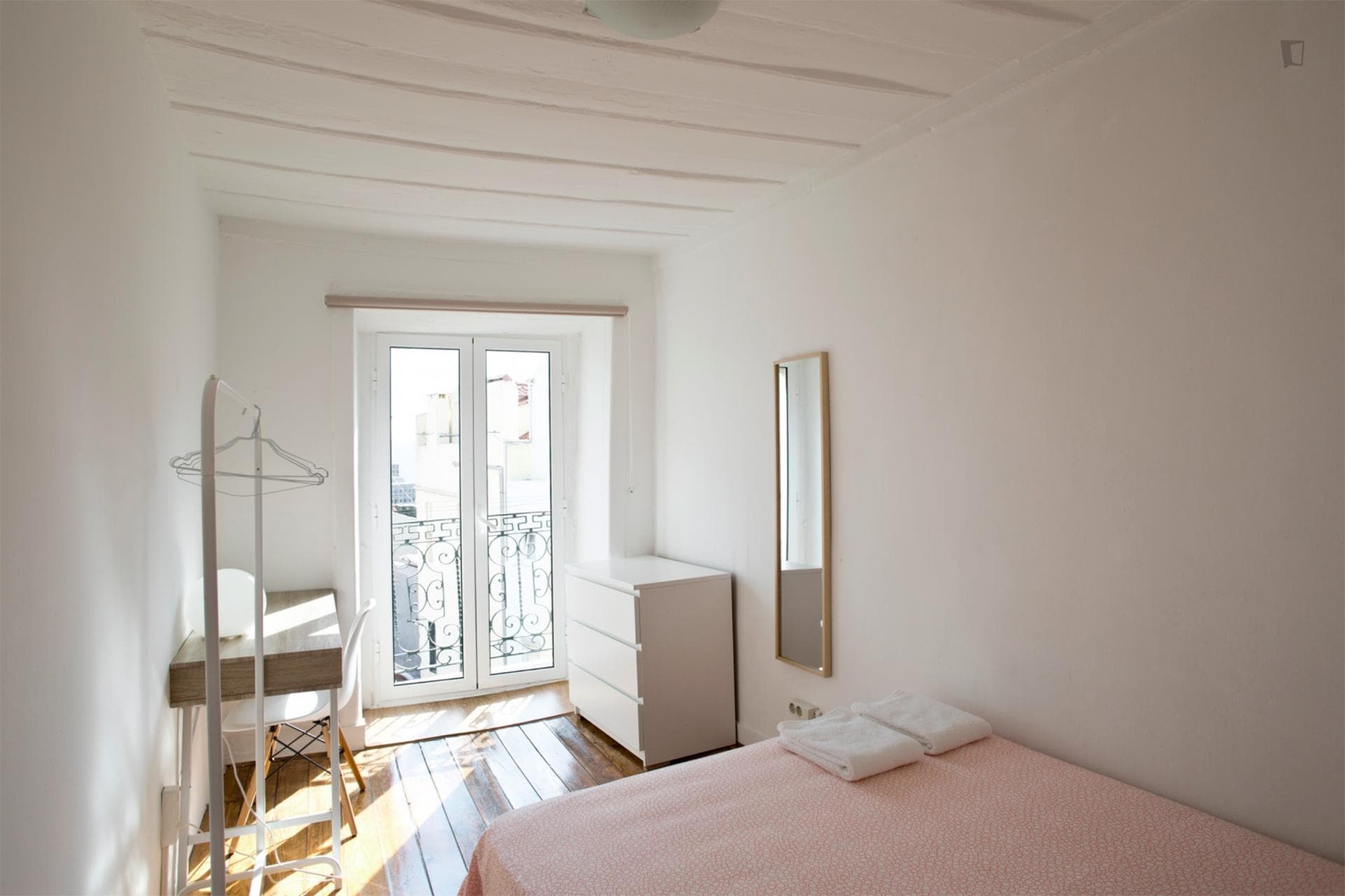 Elegant double bedroom in Bica photo 1