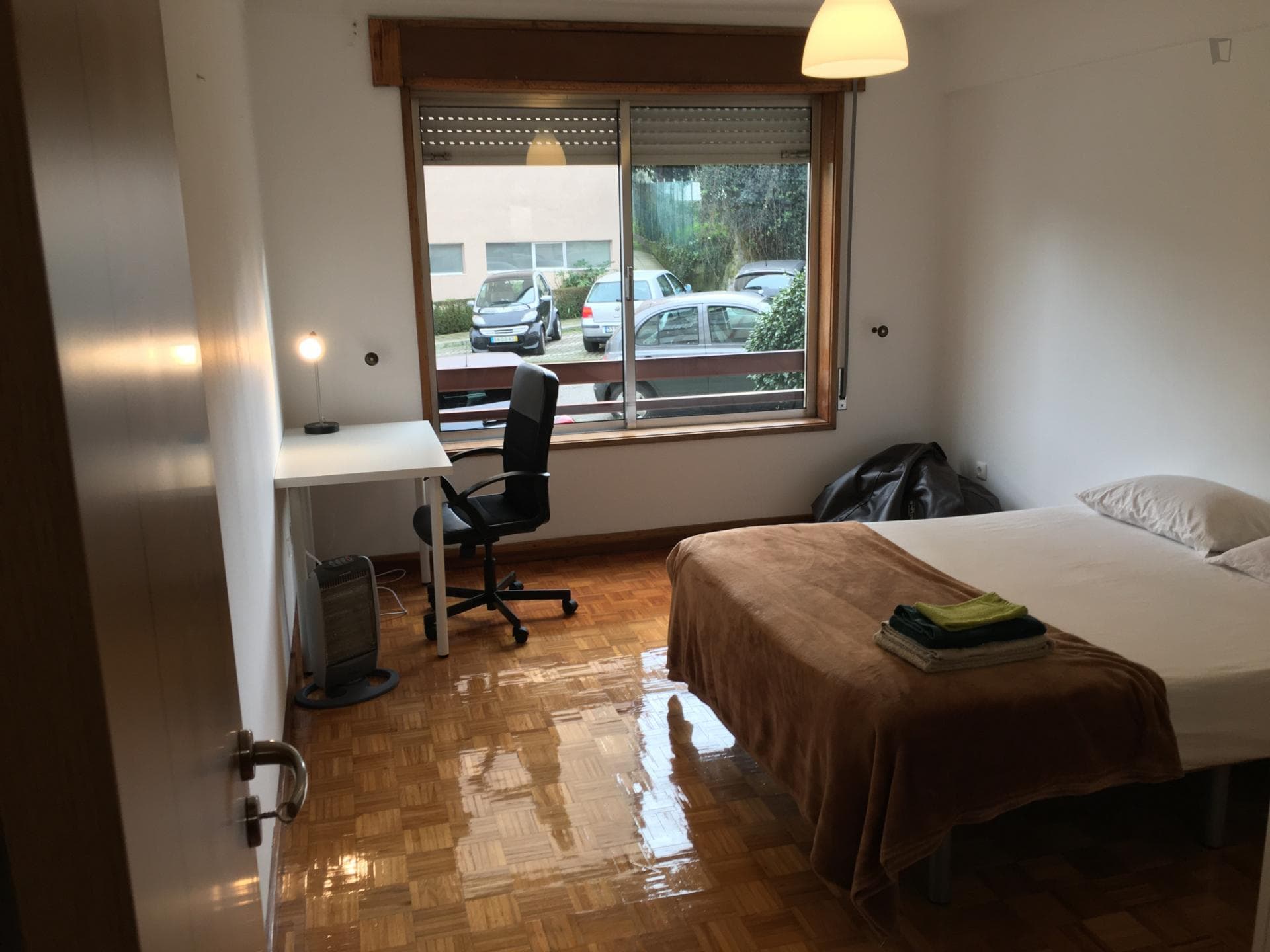 Bright and spacious single room doublebed in Paranhos Antas near universities photo 1