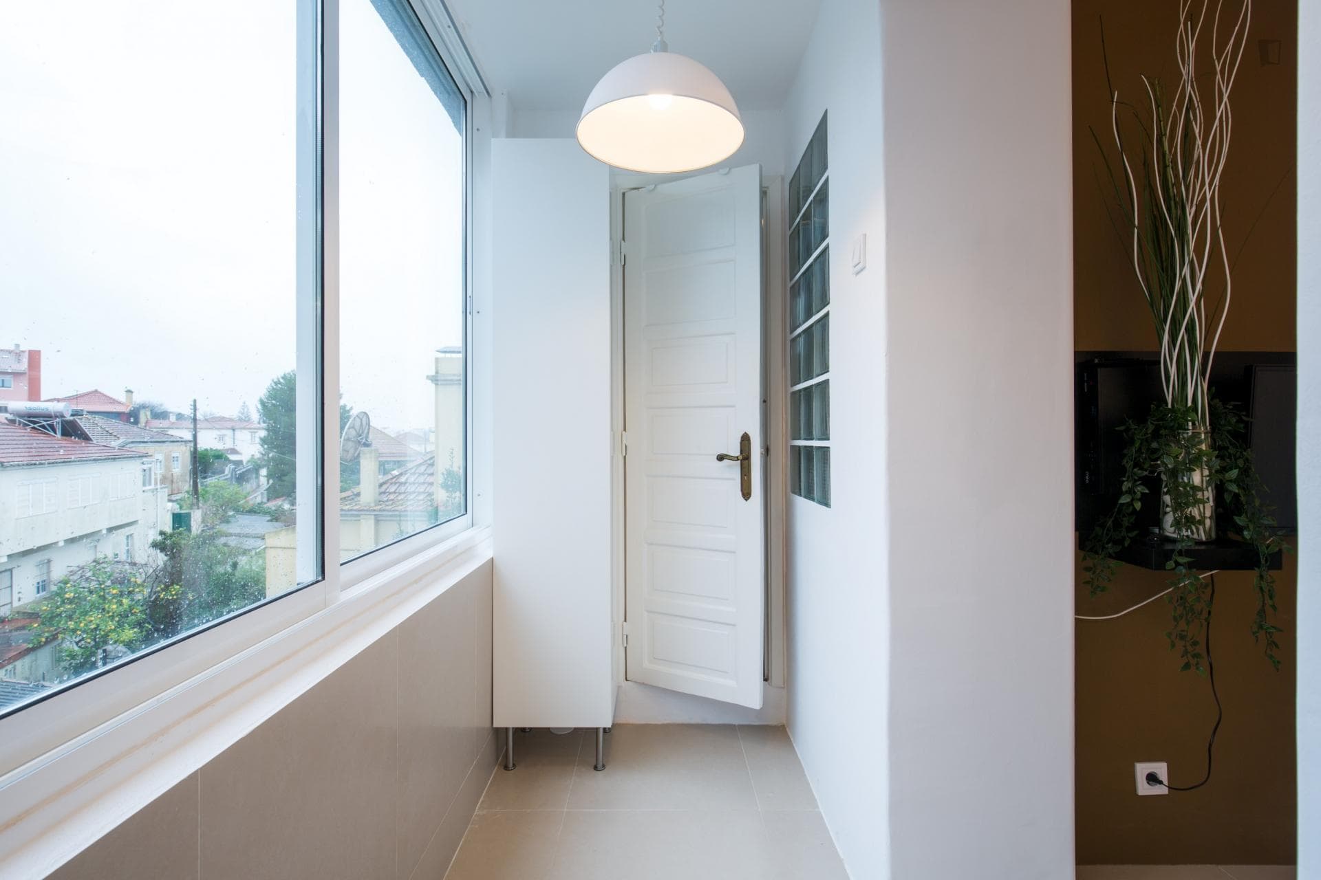 Modern and well located double bedroom in Oeiras photo 1