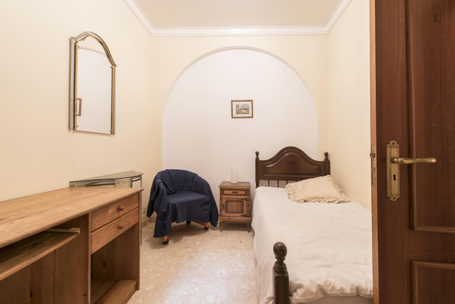 Comfy single bedroom near the Alameda metro station photo 1