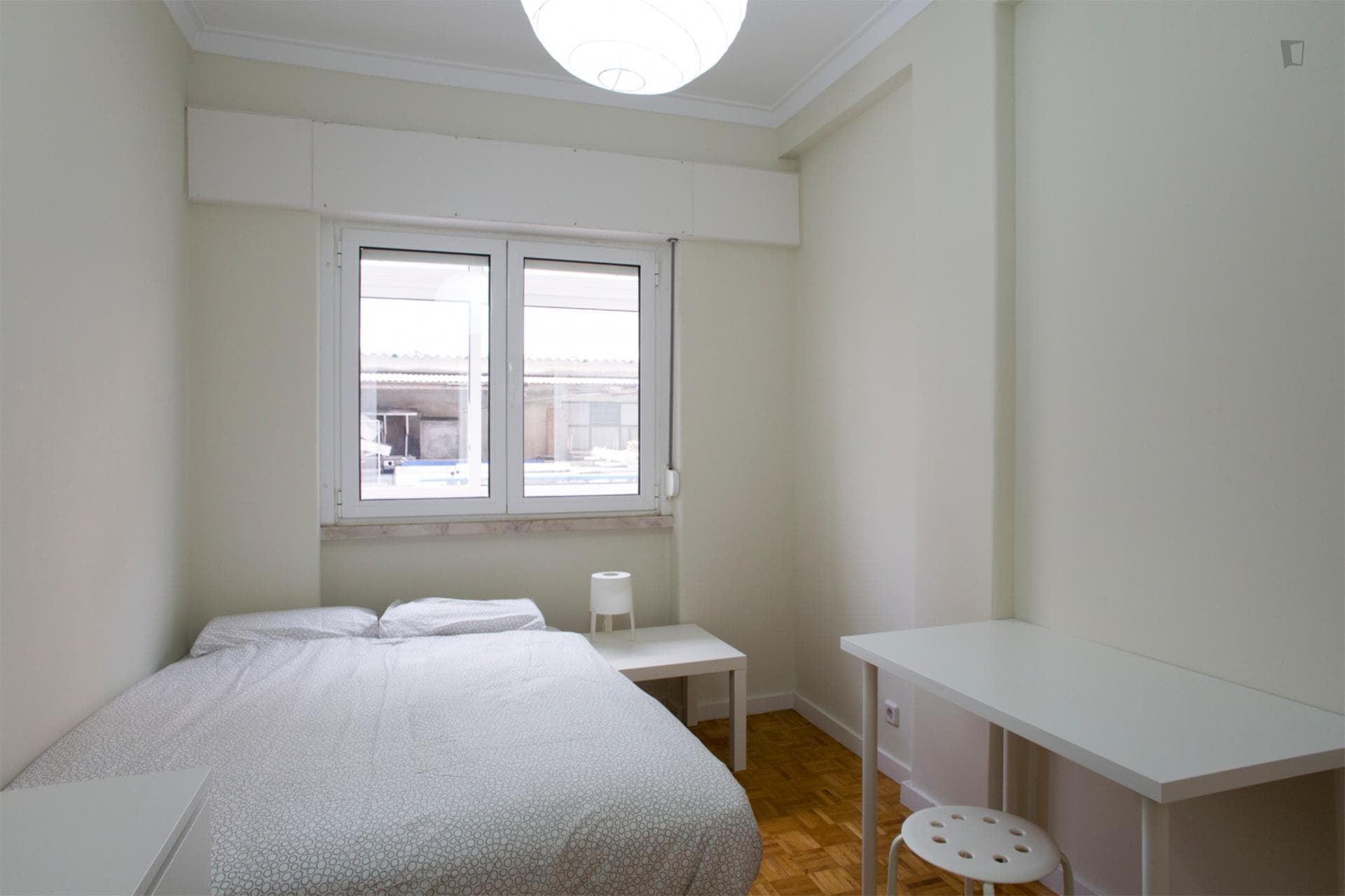 Admirable double bedroom not far from Jardim Zoológico de Lisboa photo 1