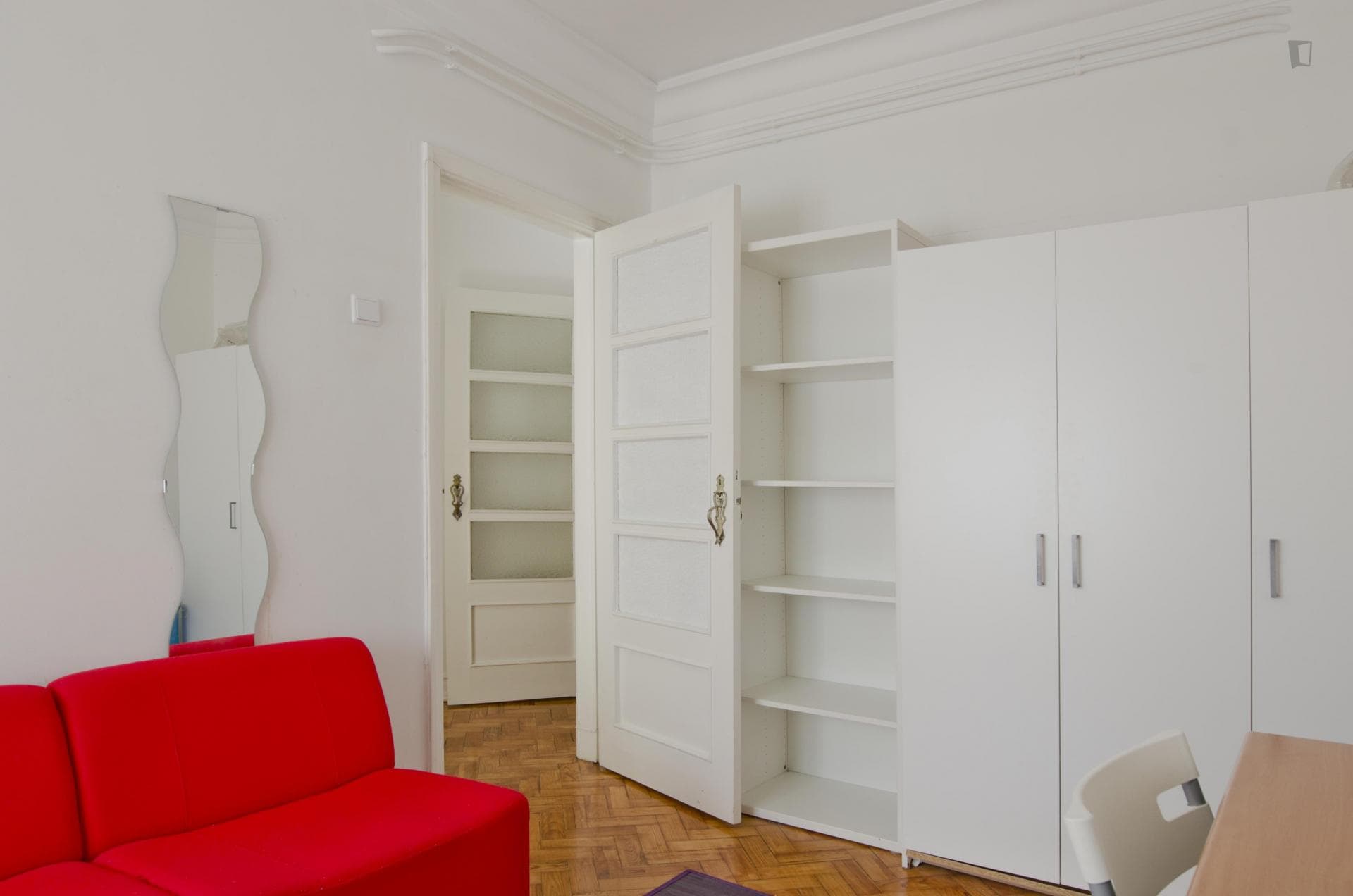 Single bedroom near IST photo 1