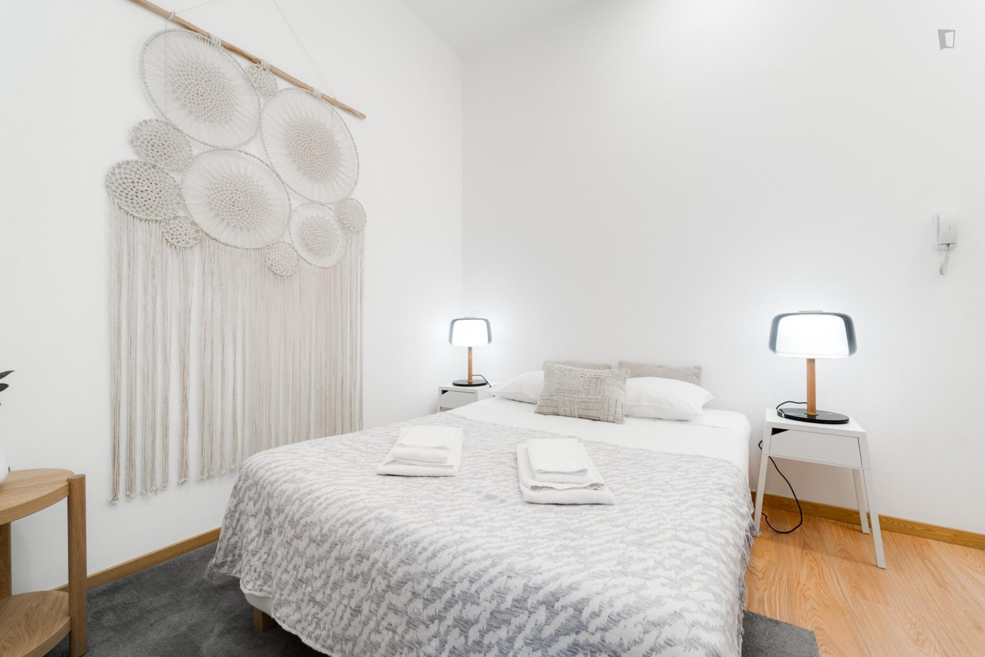 Bright 1-bedroom apartment next to Faculdade Belas Artes Porto photo 1