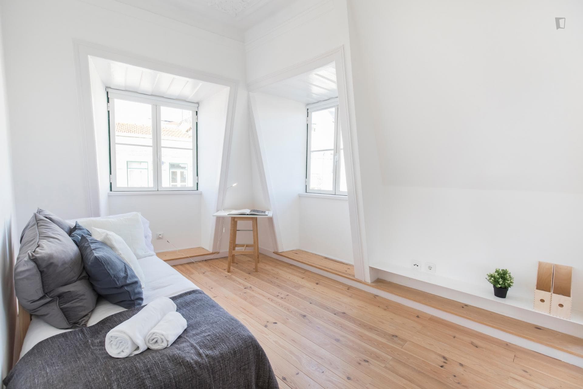 Property photo thumbnail