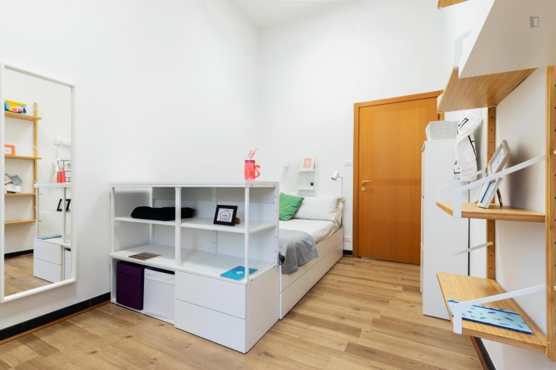 Awesome double bedroom near Villa Borghese Park photo 1