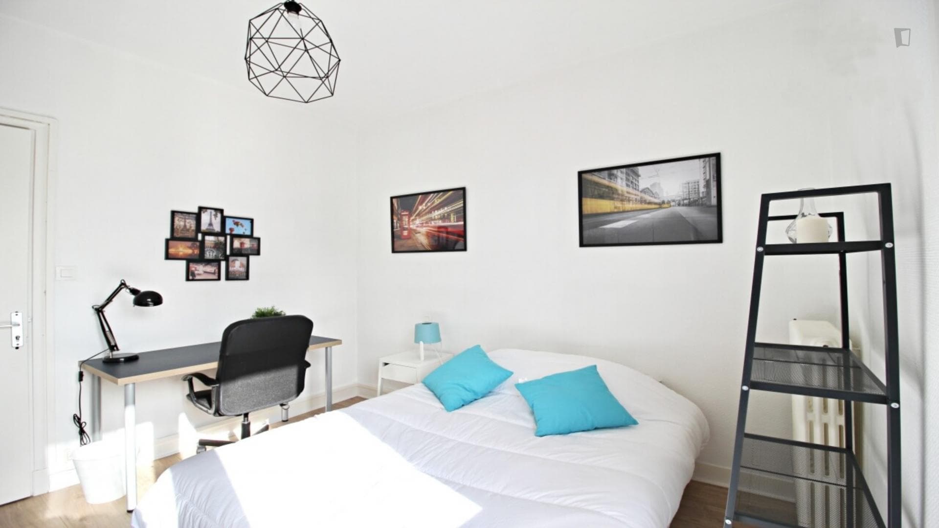 Very luminous room - 12m² - TO7 photo 1