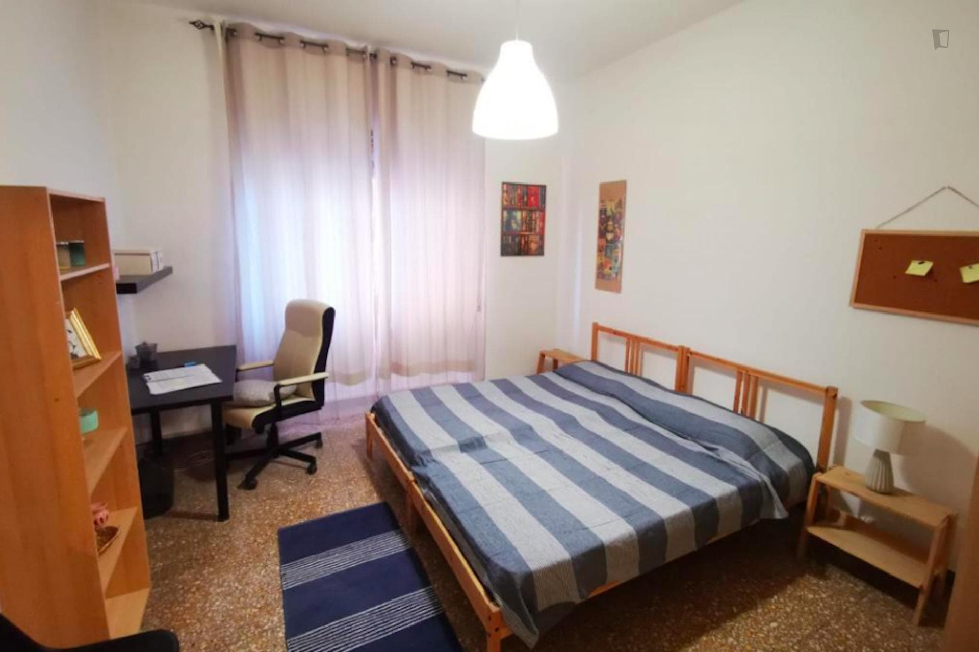 Twin bedroom in a 2-bedroom apartment near Roma Trastevere Railway Station photo 1
