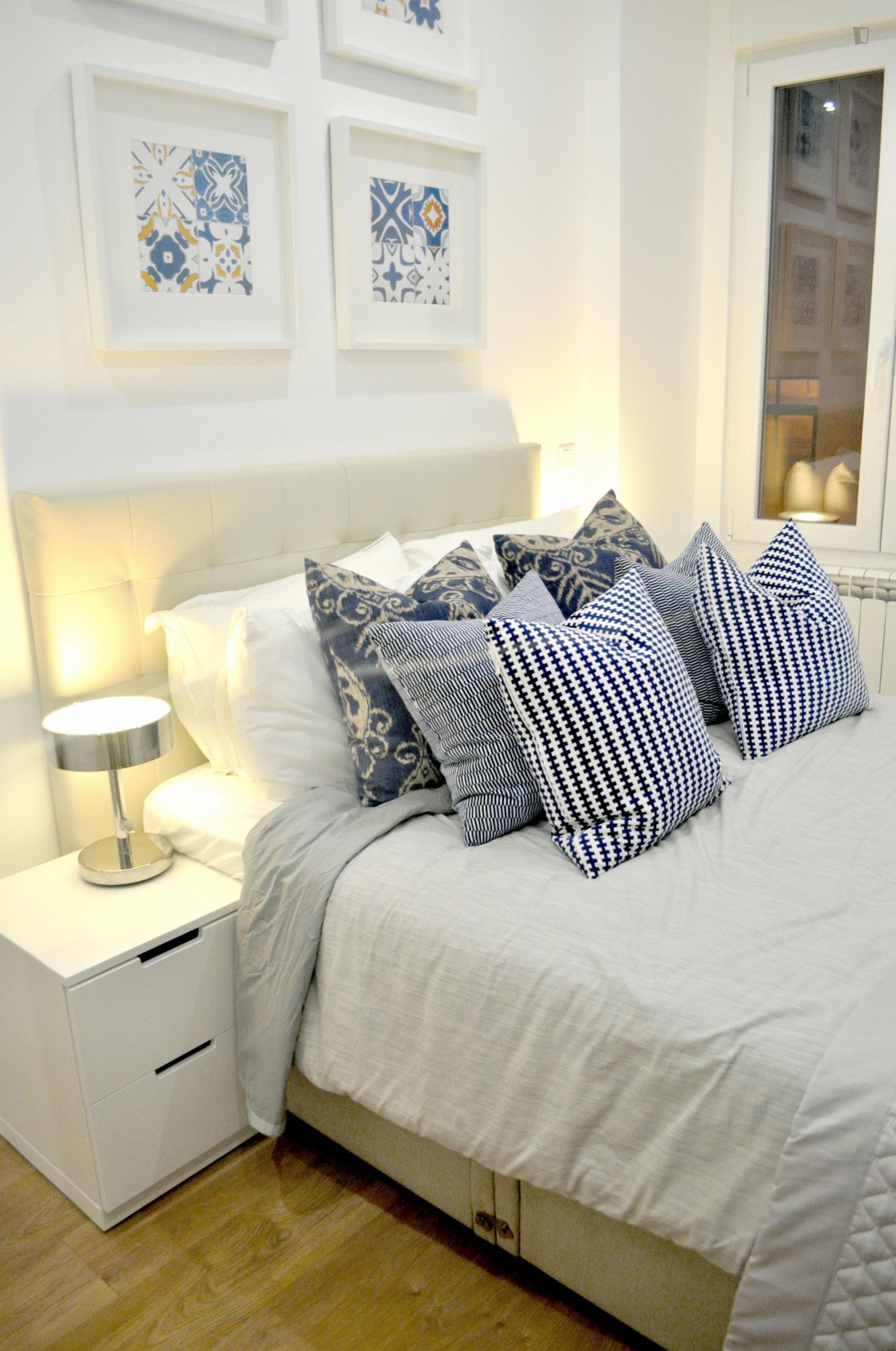 Alluring 2-bedroom apartment near Intendente metro station photo 1