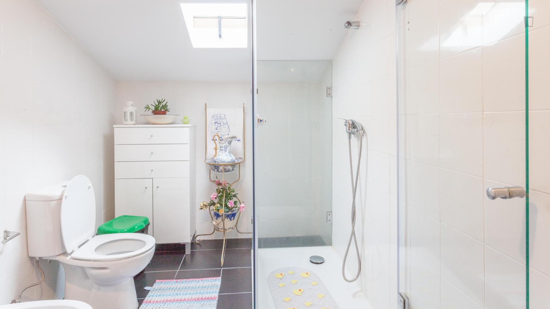 Peaceful single bedroom, located in Porto photo 1