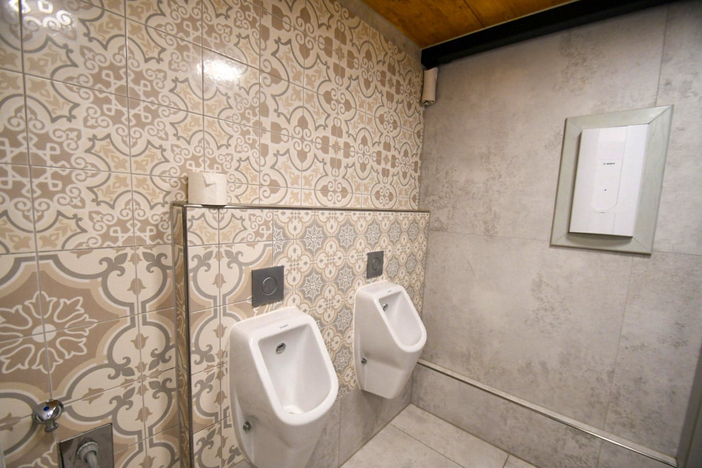 Unique Modern Inidividual Capsule w/ Coworking + Cafeteria photo 1