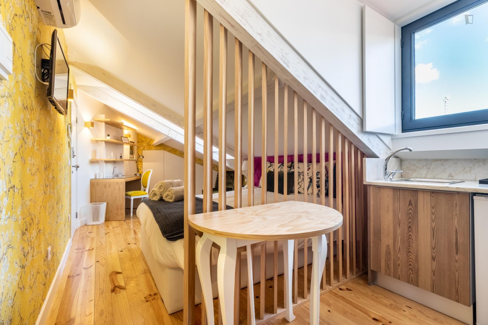 Property photo thumbnail