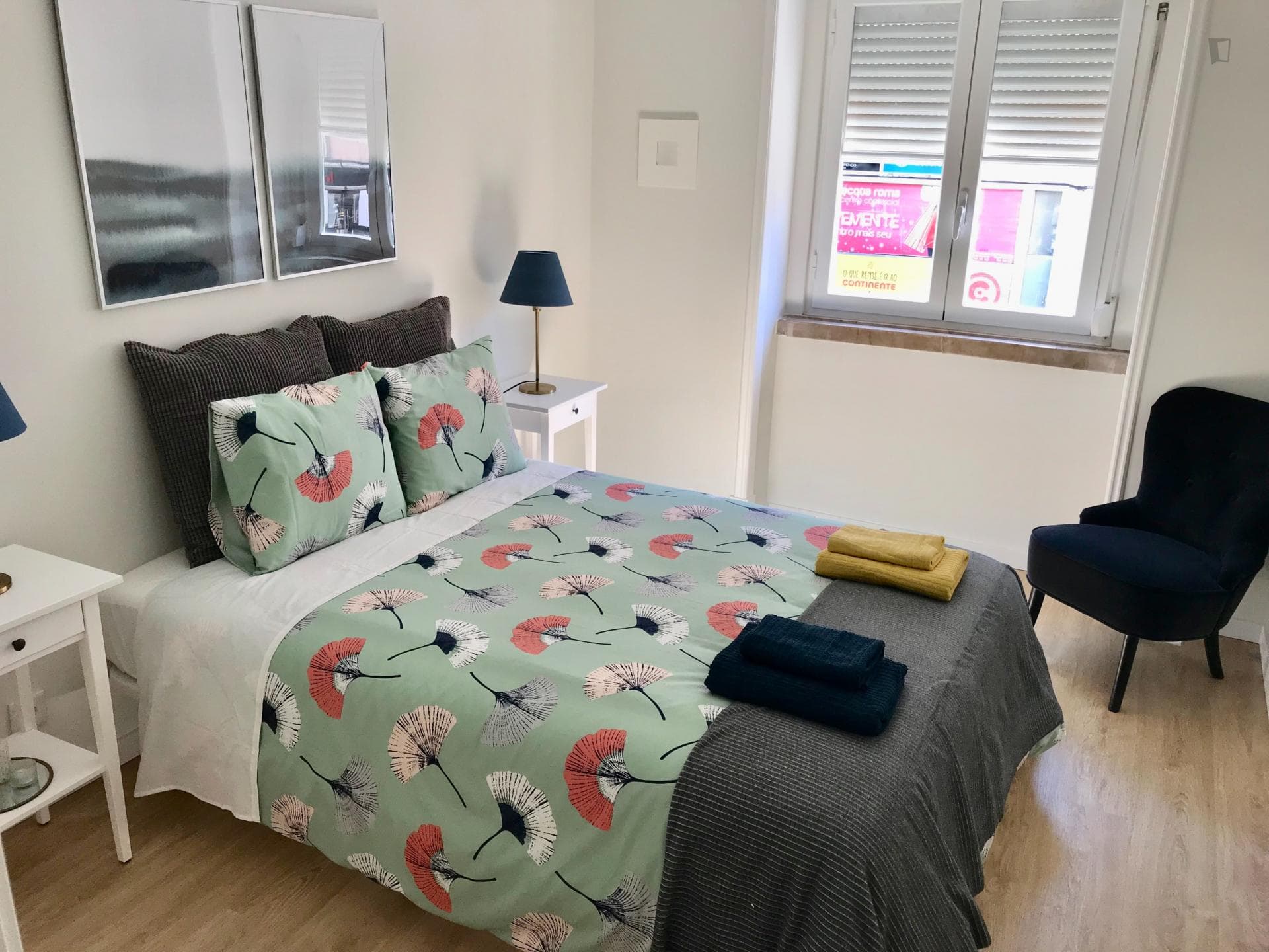 Stunning apartment close to Areeiro subway station photo 1
