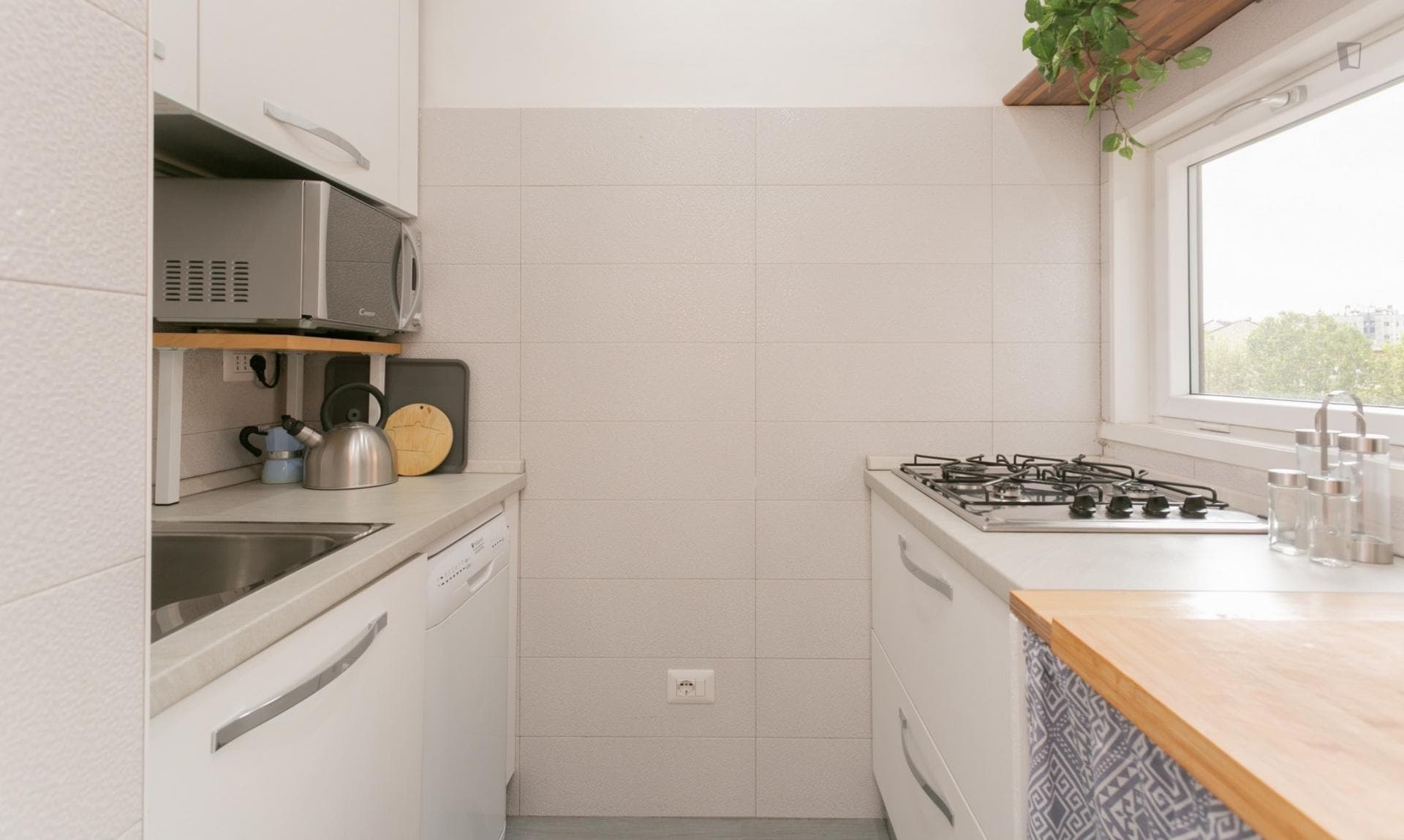 Amazing 2-bedroom apartment close to Maciachini metro station photo 1