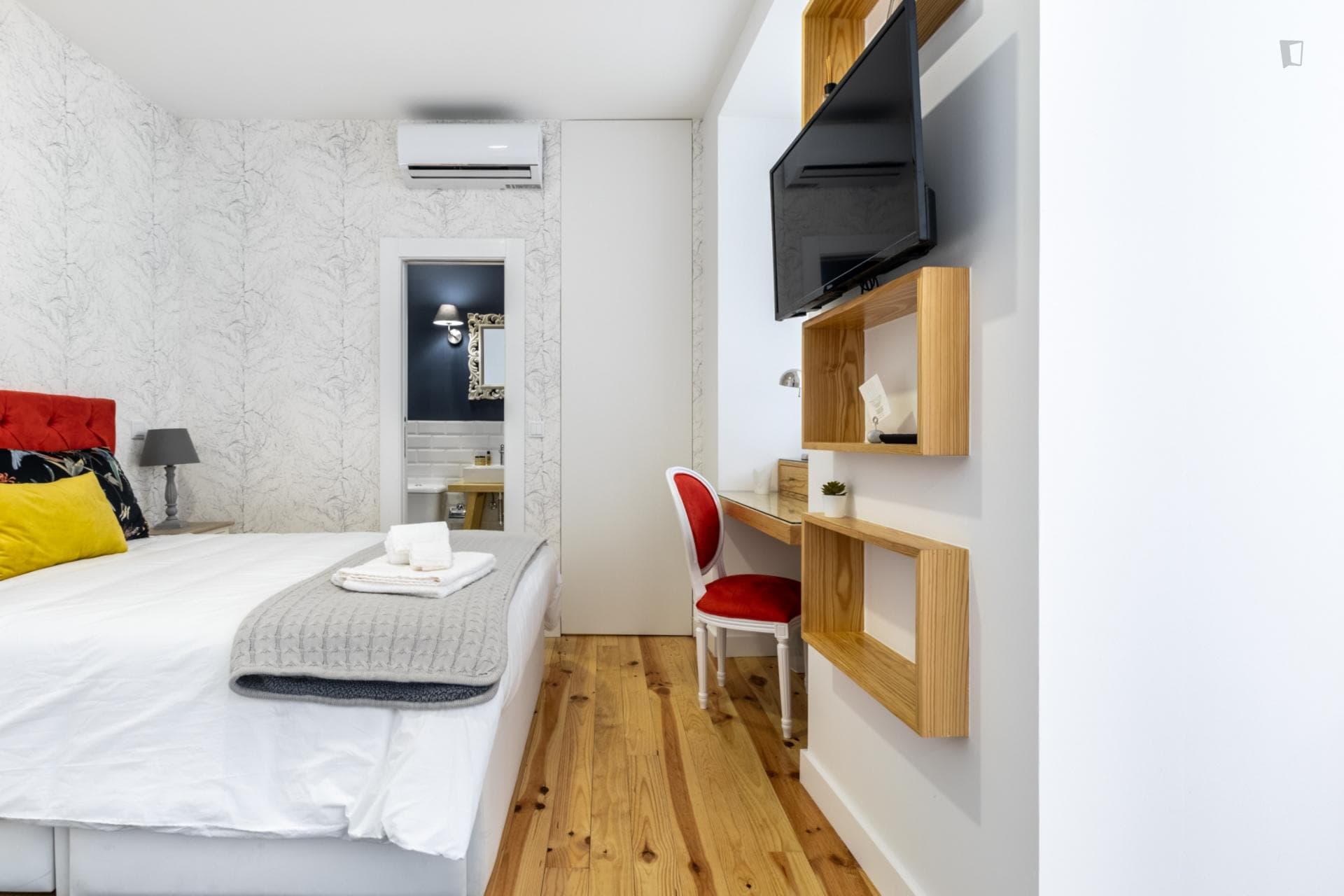 Property photo thumbnail