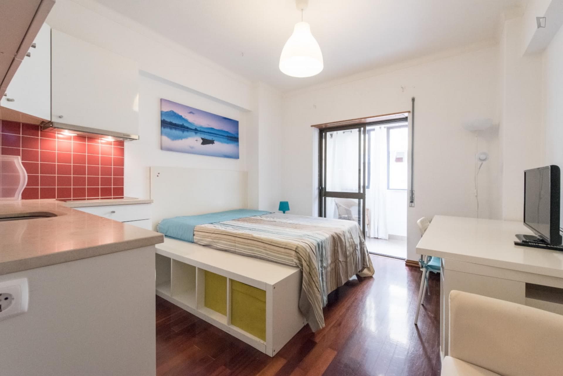 Charming studio in residential Alfragide photo 1