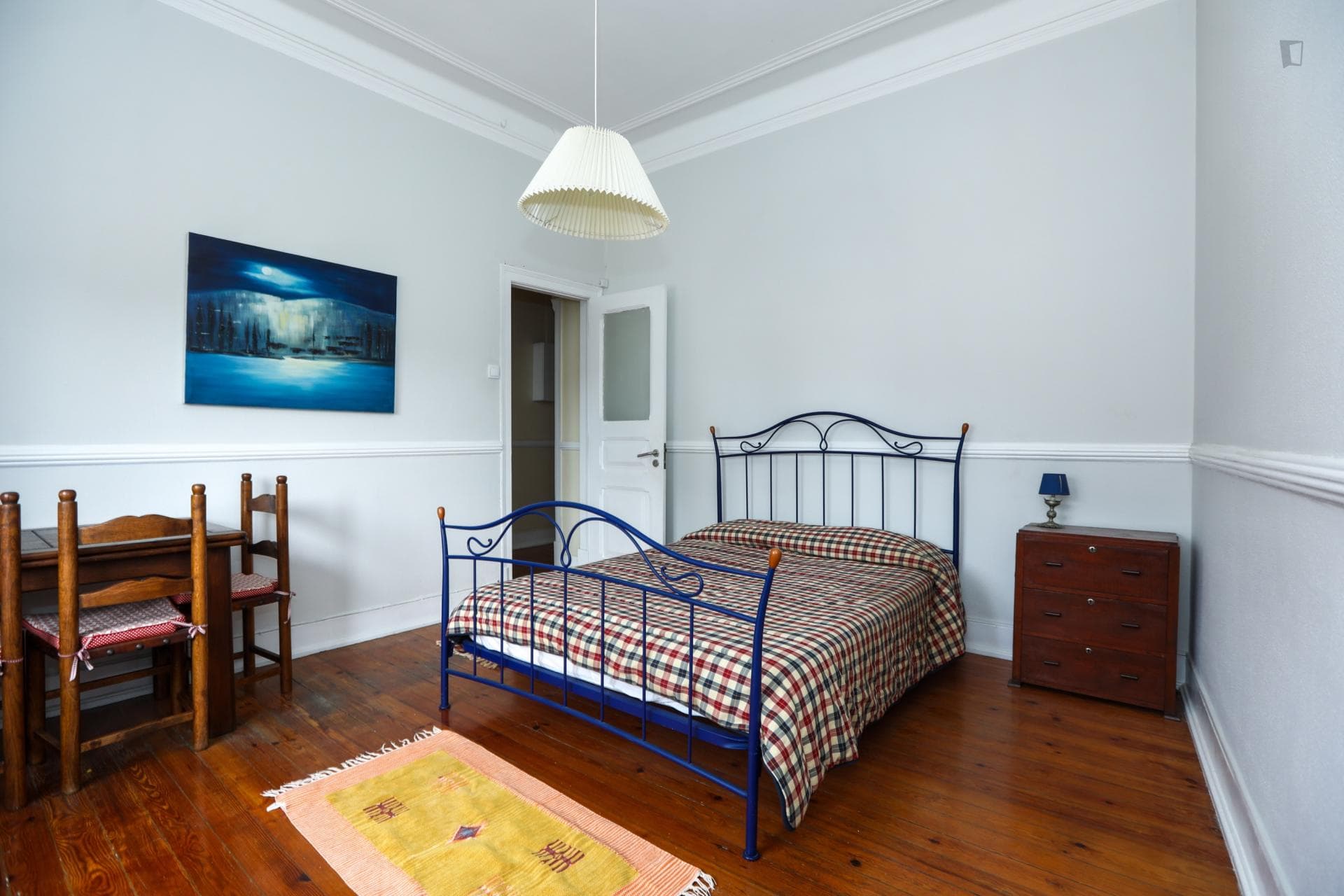 Appealing double bedroom in Benfica photo 1