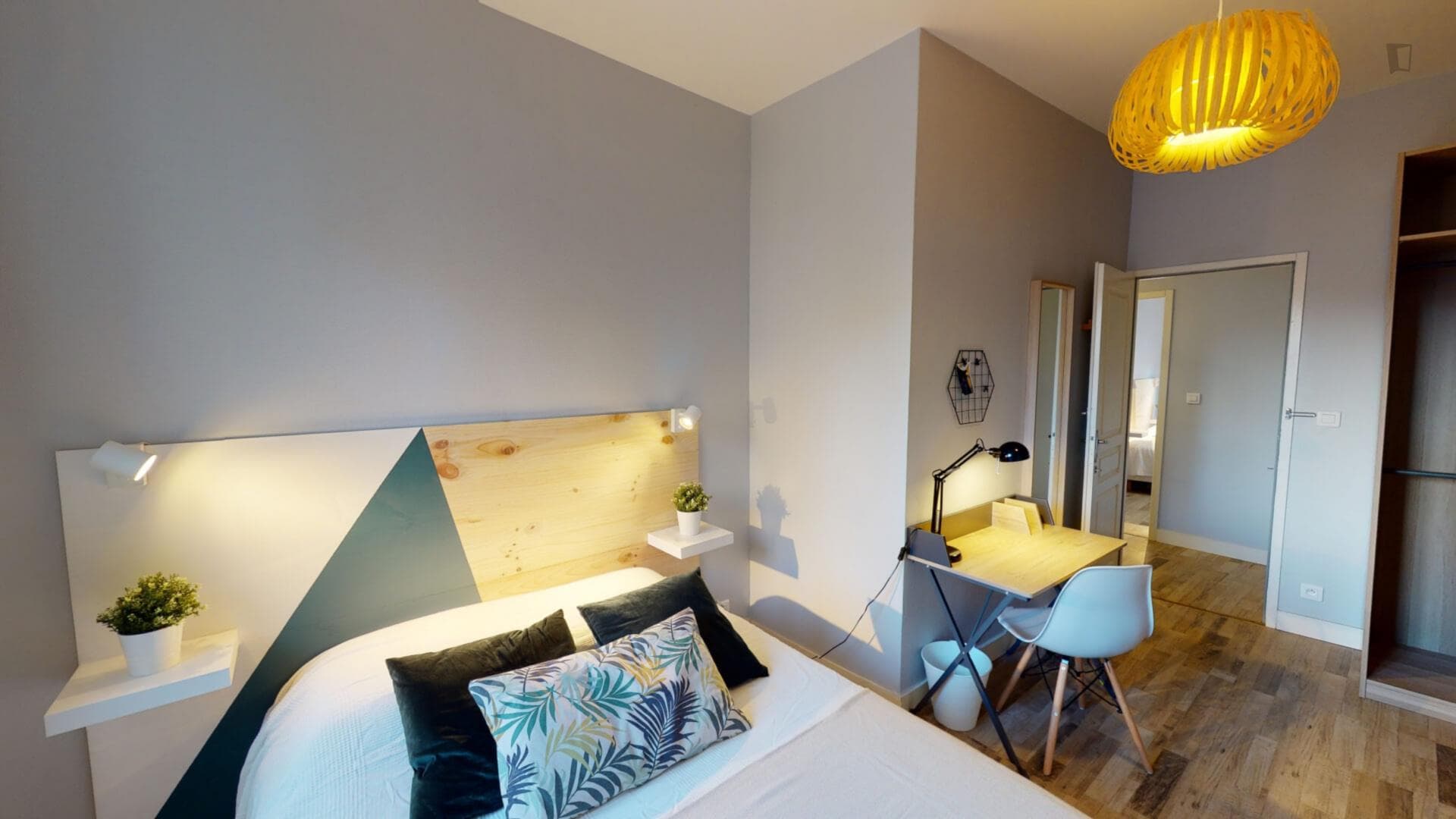 Property photo thumbnail