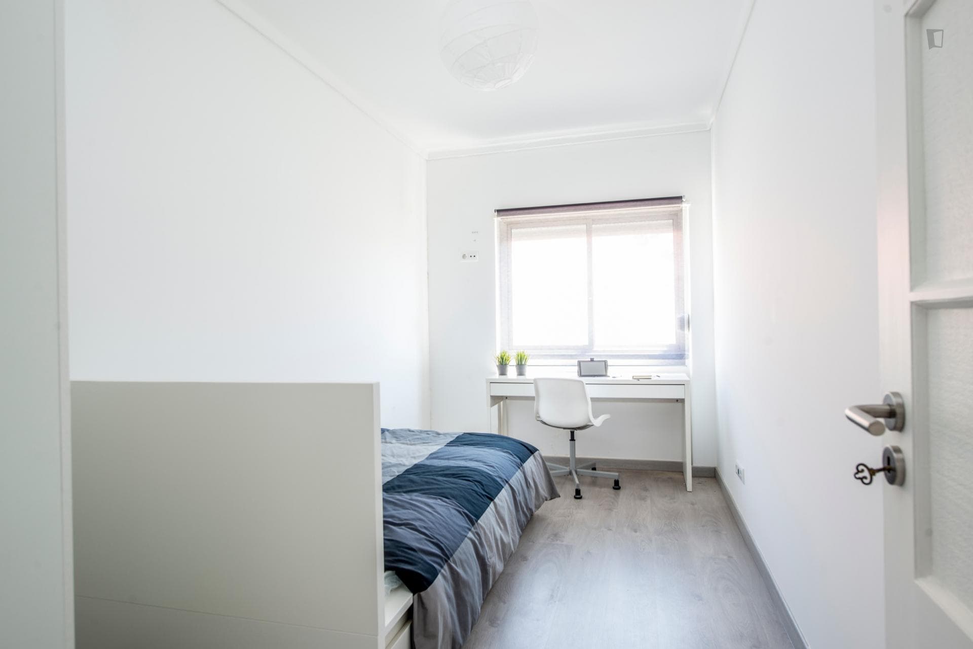 Male students residency Carcavelos Carcavelos photo 1