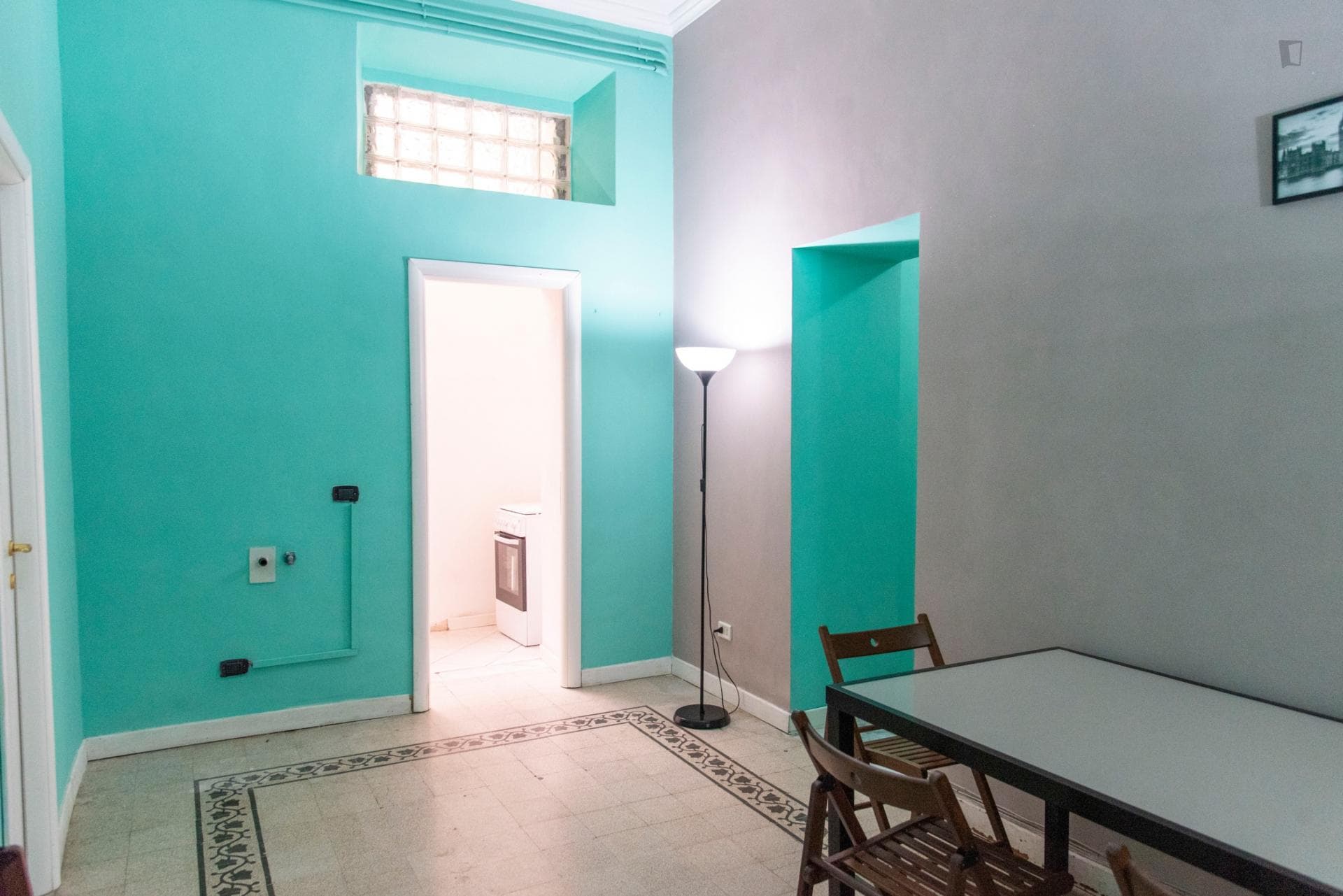 Bed in a twin bedroom in a 4-bedroom apartment near Roma Termini photo 1