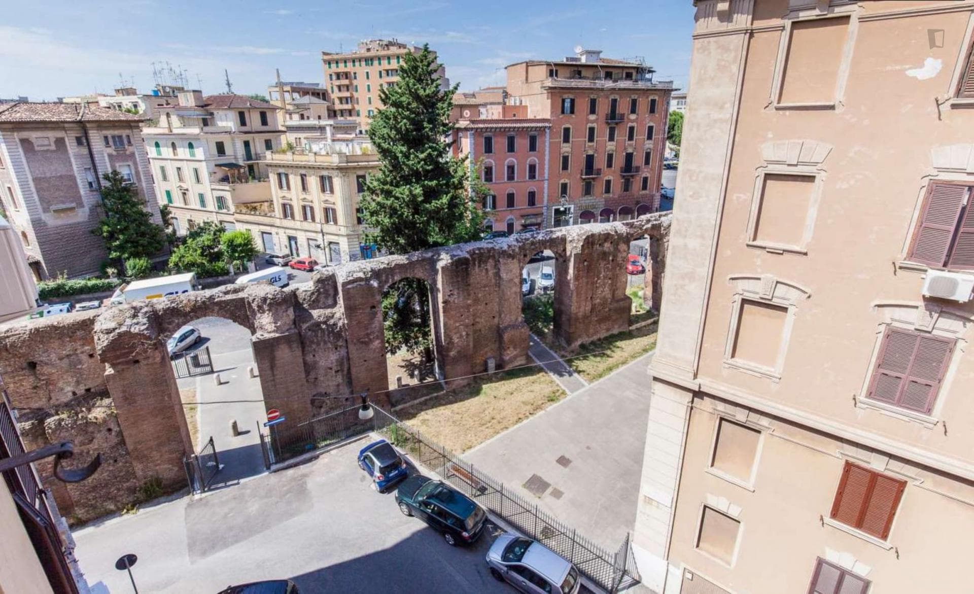 Property photo thumbnail
