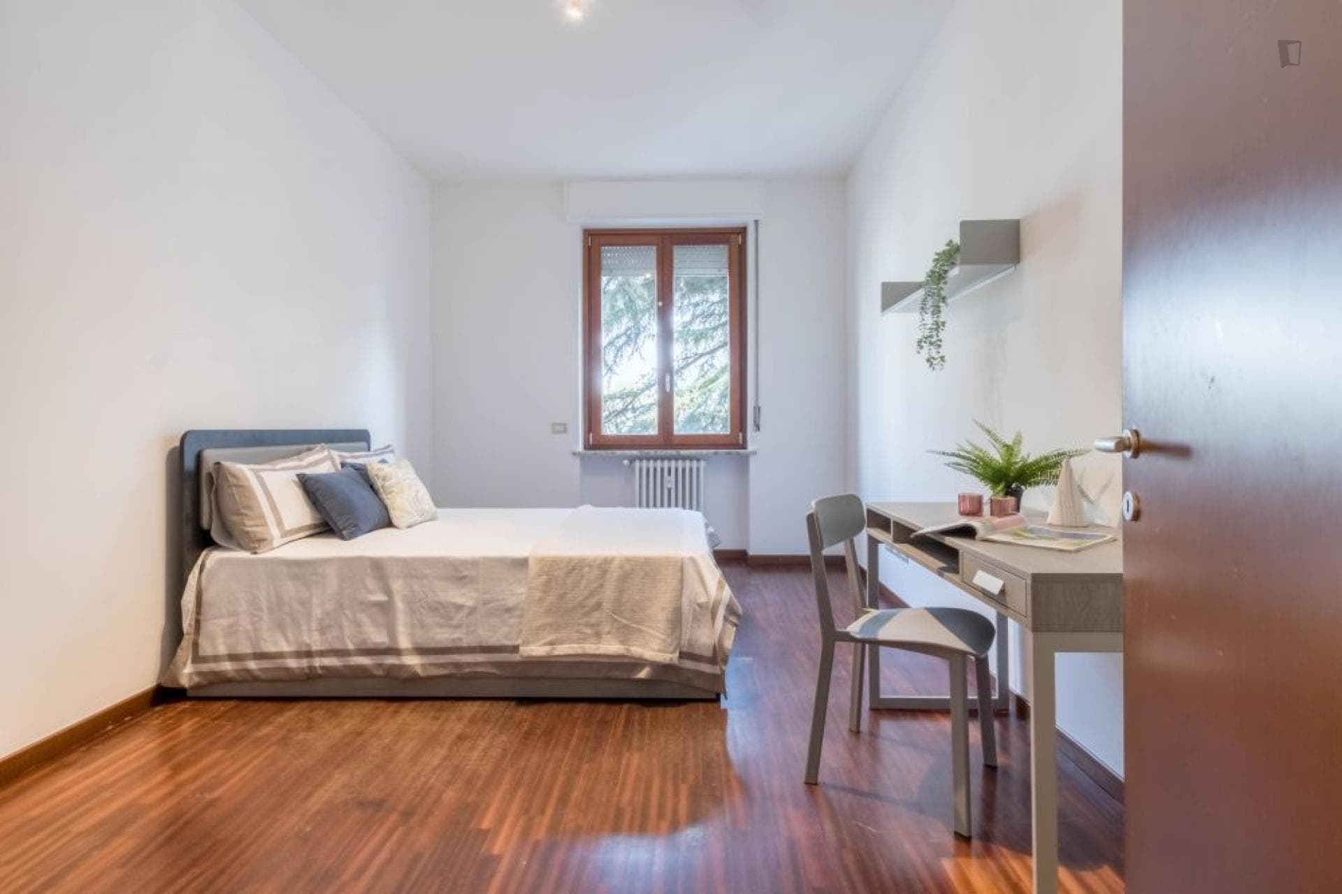 Pleasant double bedroom in Ponte Seveso photo 1