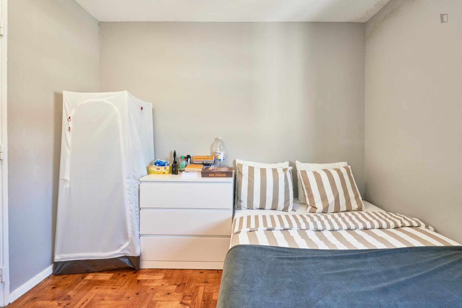 Property photo thumbnail