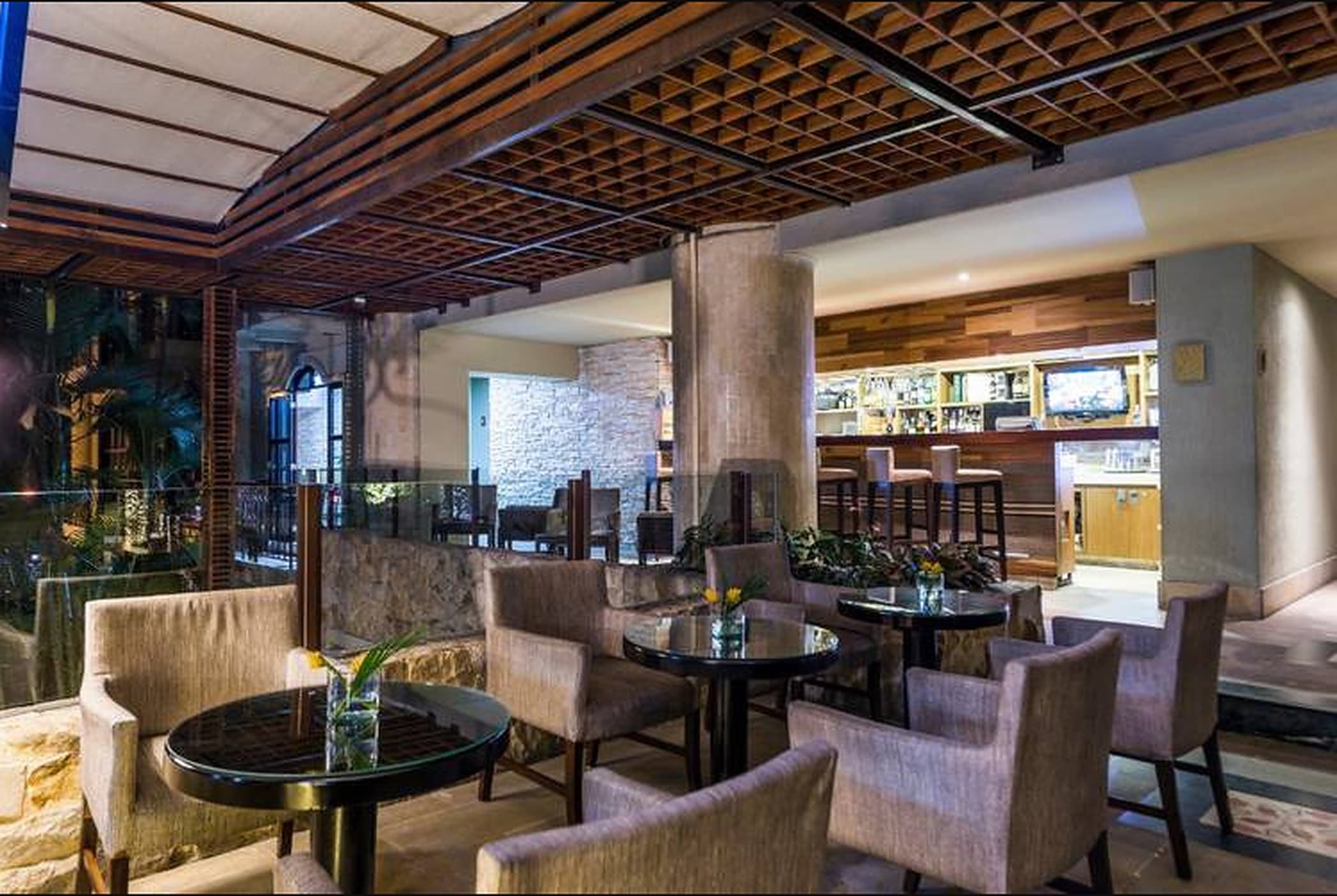 Classic Stylish Complex w/ Coworking + Sauna + Lounge Areas photo 1