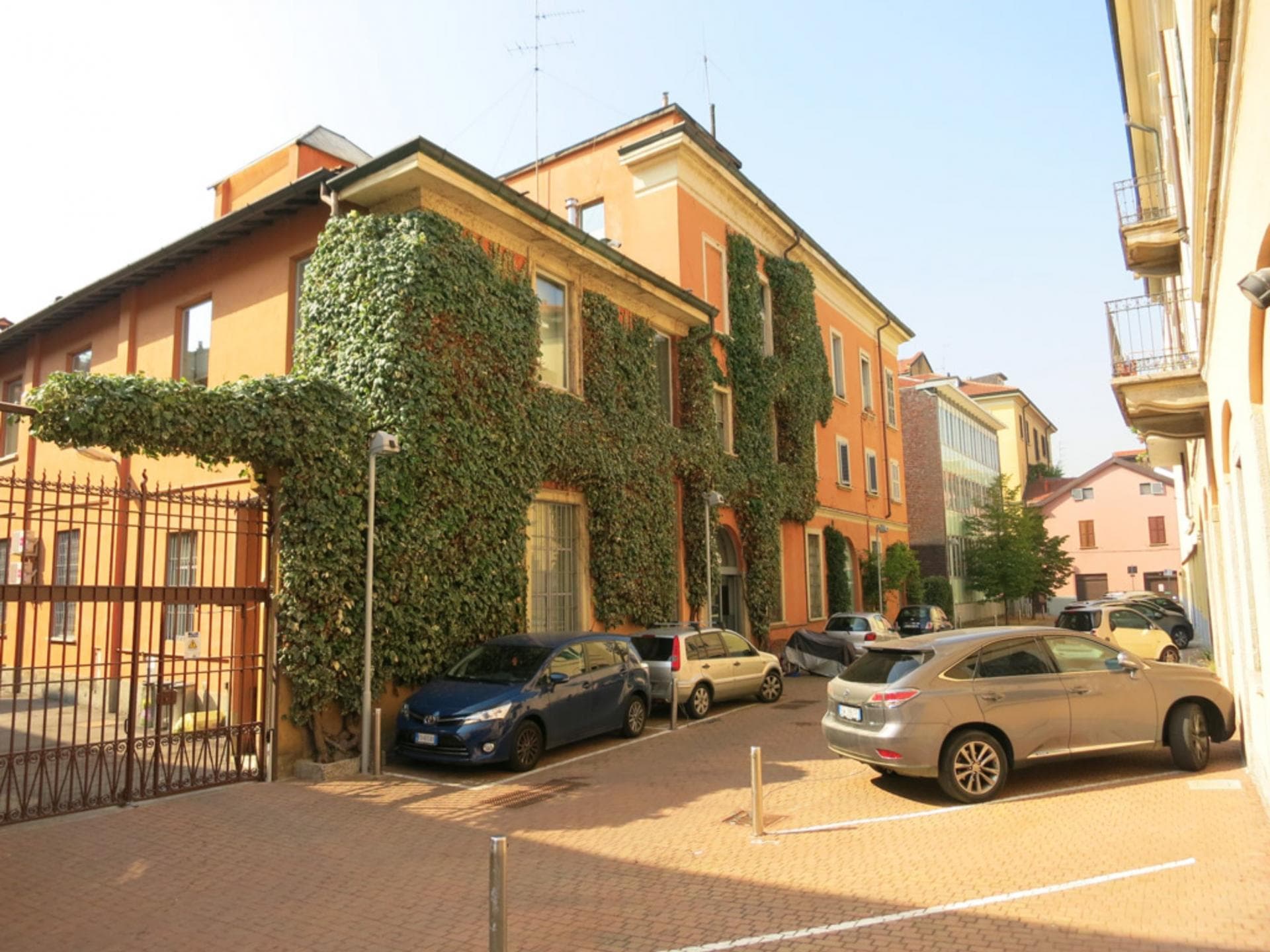 Property photo thumbnail