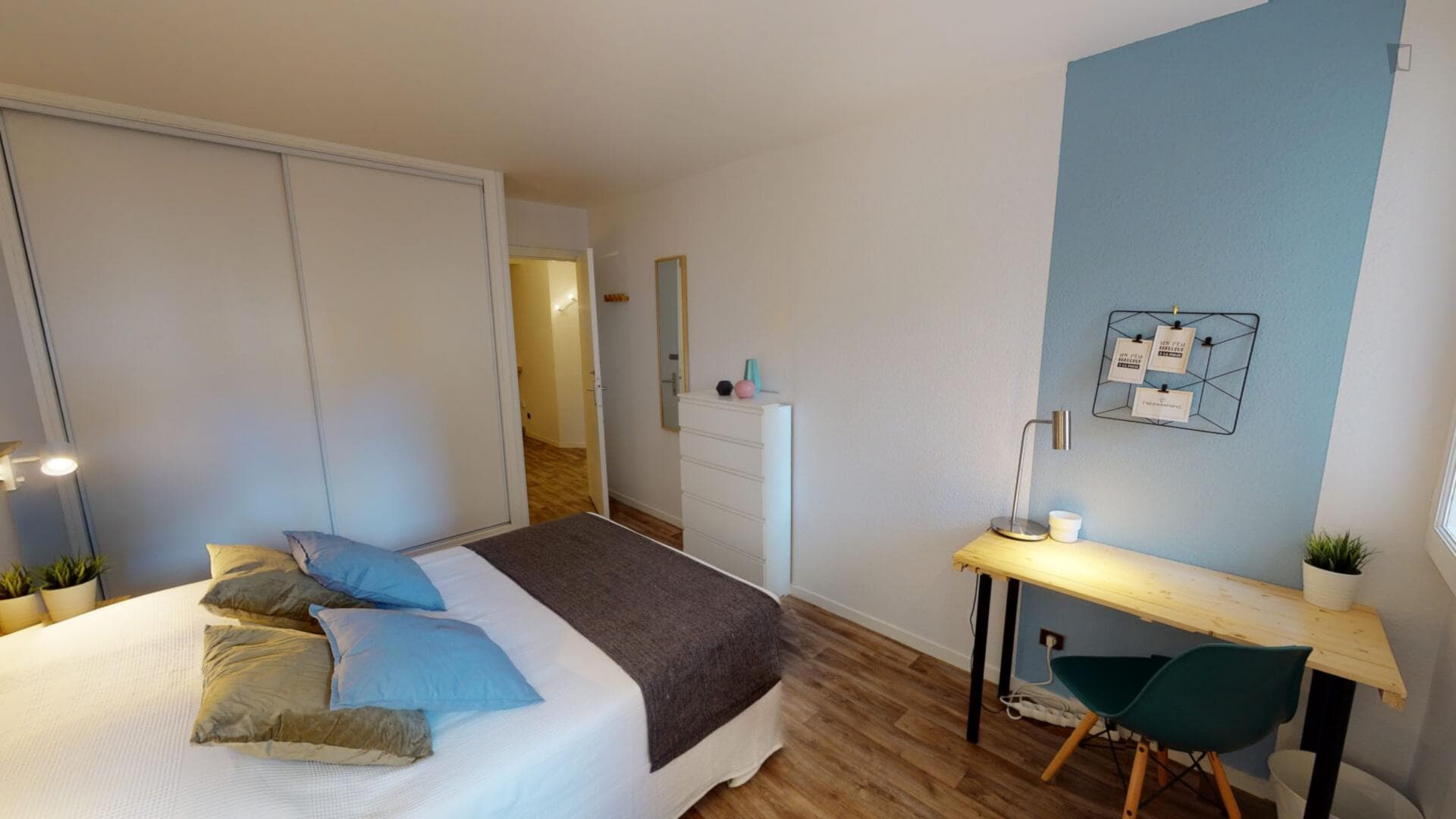 Property photo thumbnail