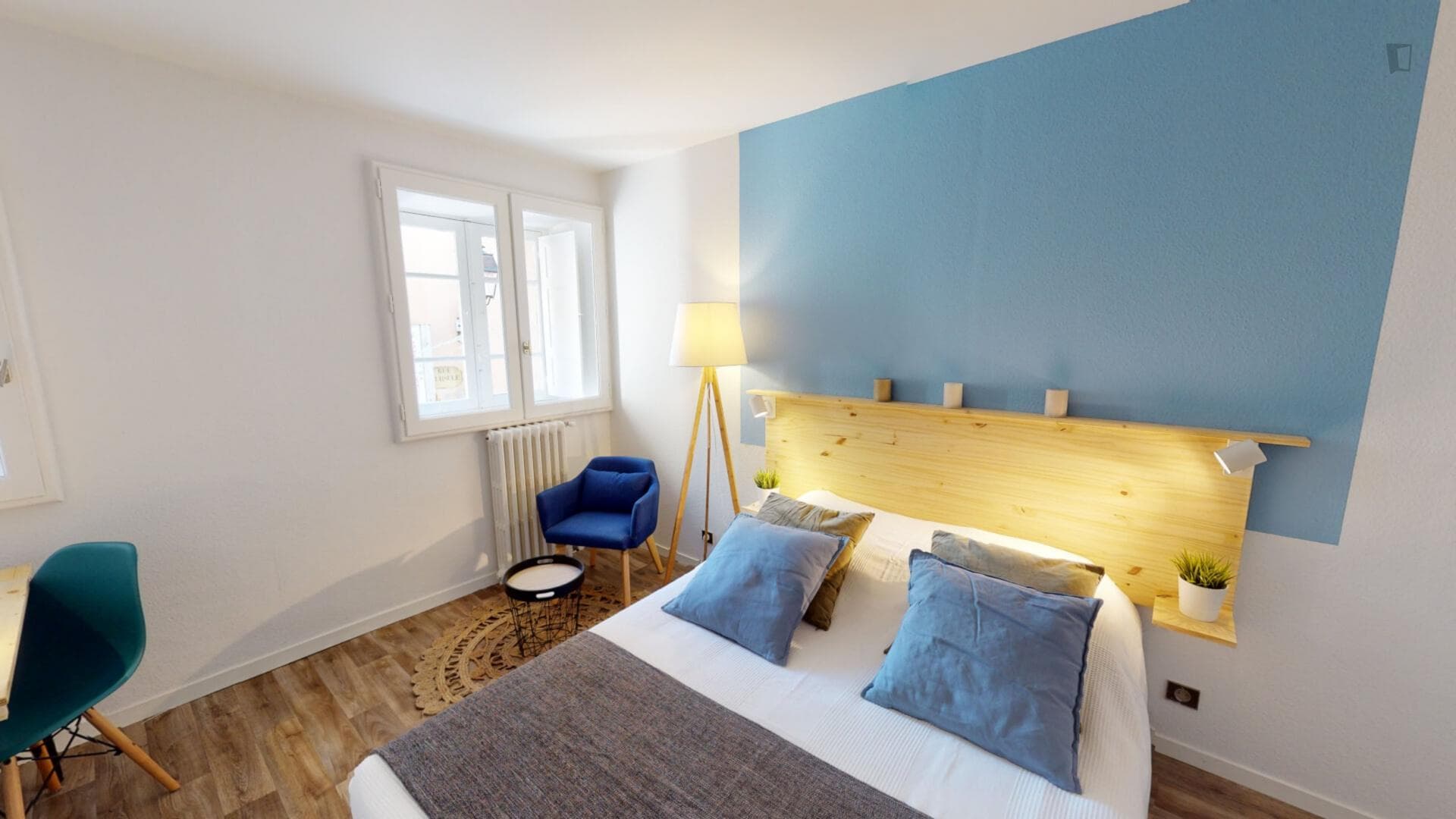 Property photo thumbnail