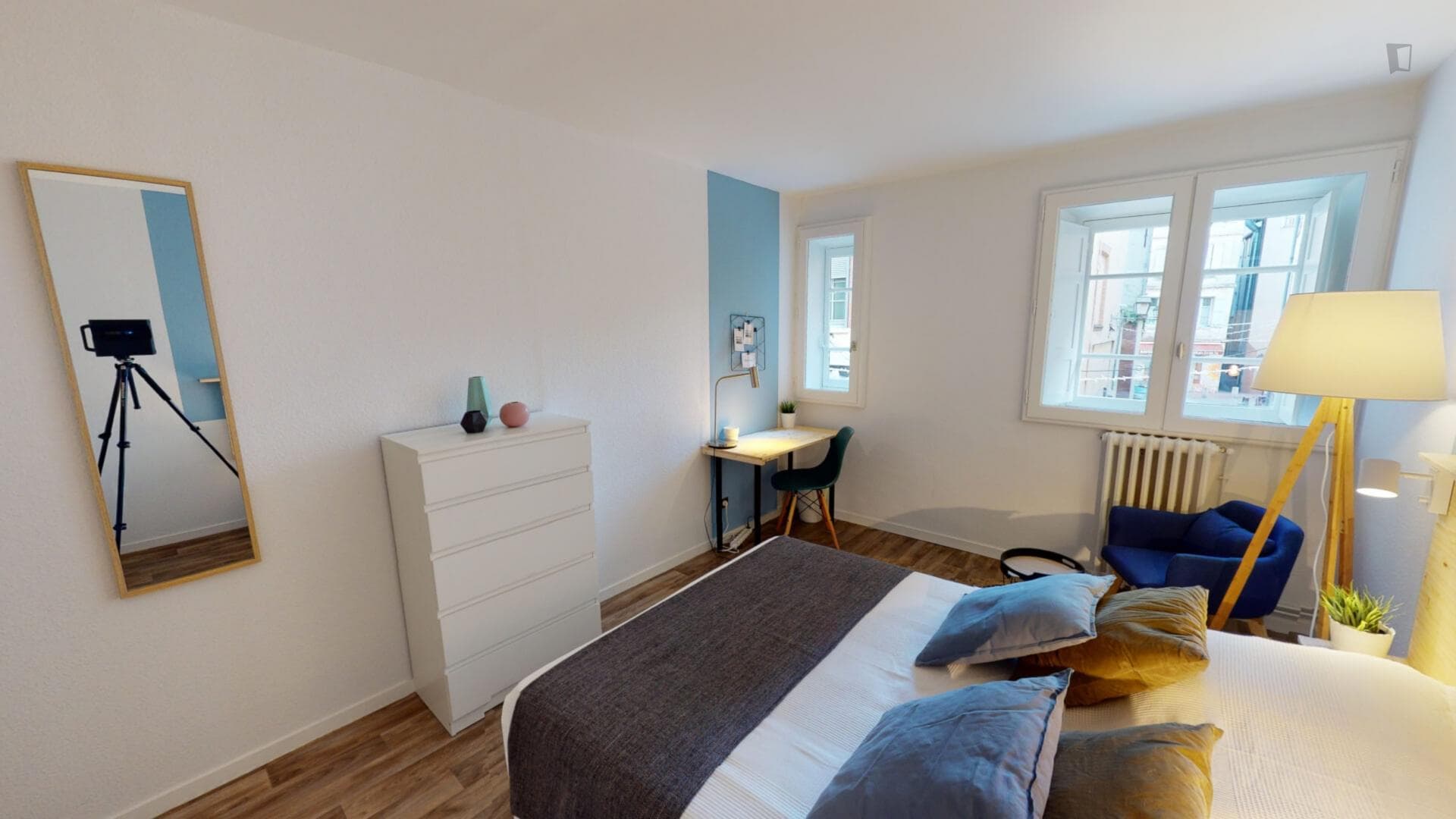 Property photo thumbnail