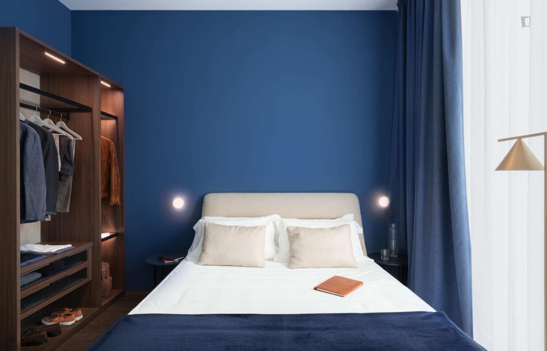 Inviting two-bedroom flat super close to the university photo 1
