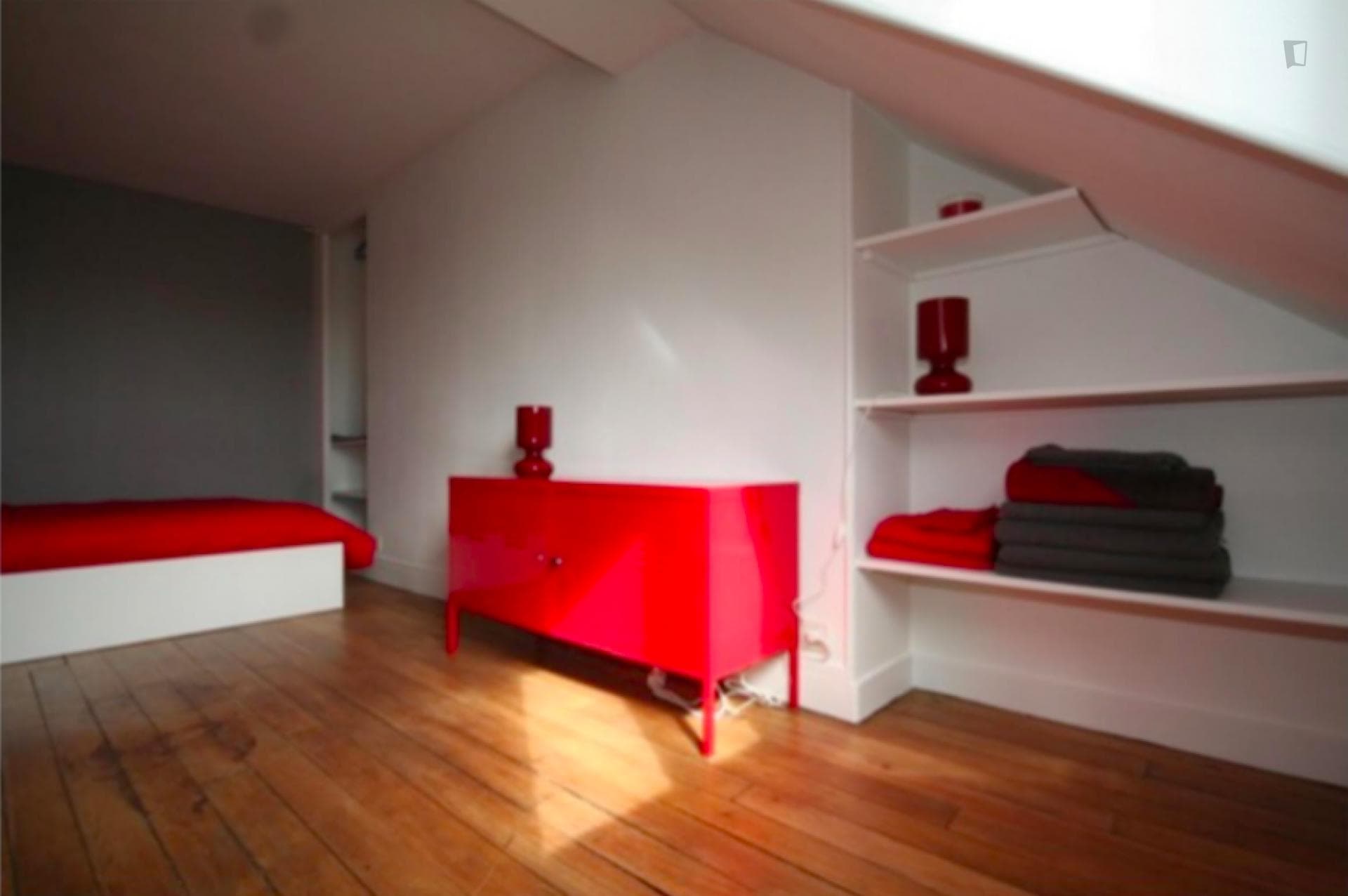 Charming studio near the Gare de l'Est train station photo 1