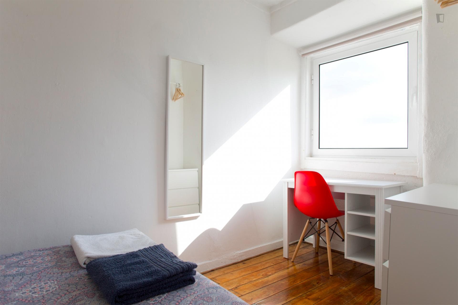 Interesting double bedroom in classic Bica photo 1