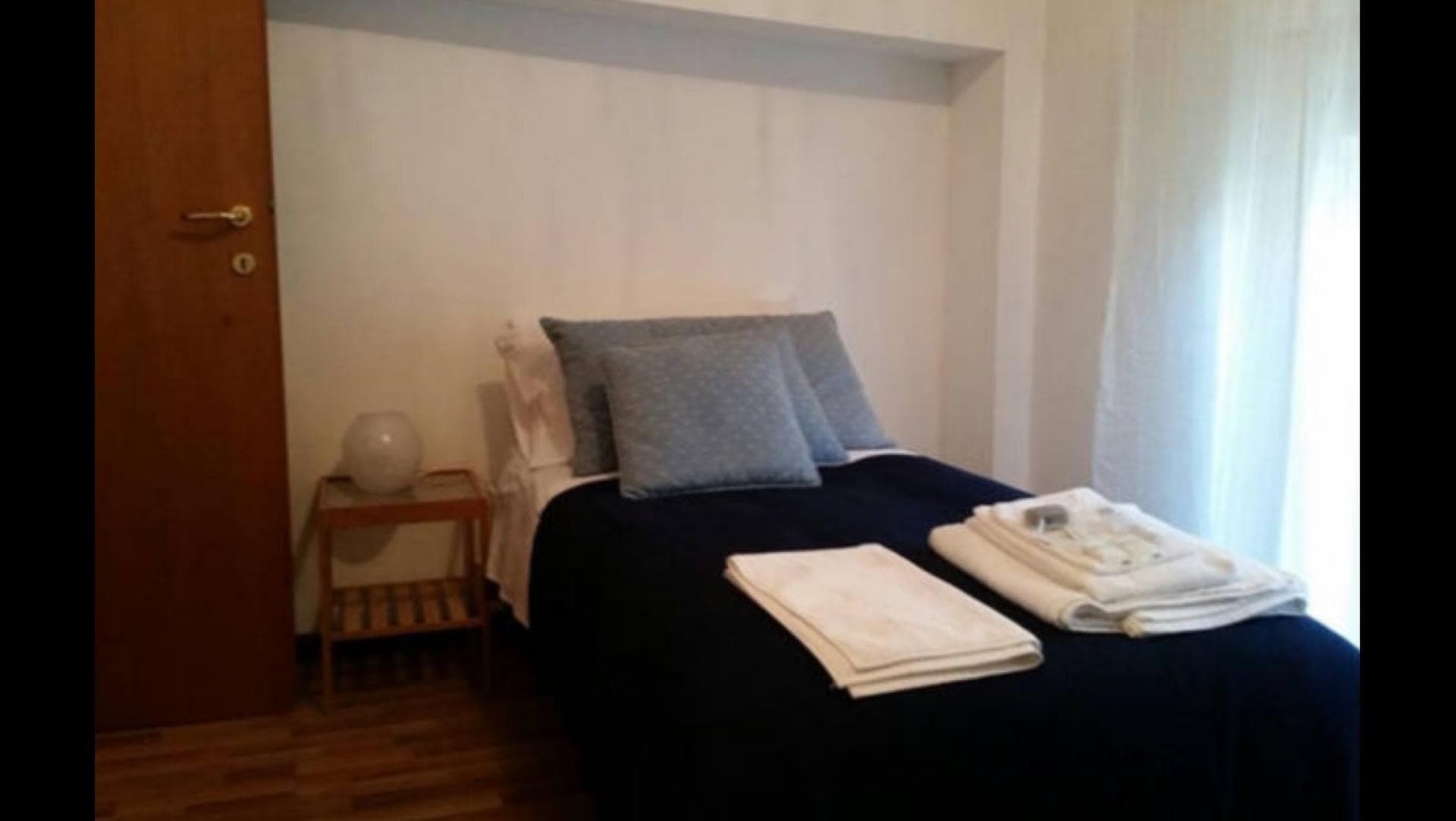 Lovely single bedroom close to Manzoni metro station photo 1