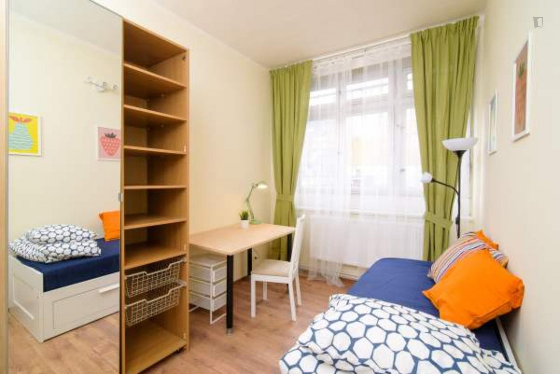 Pleasant double bedroom near Florenc metro photo 1