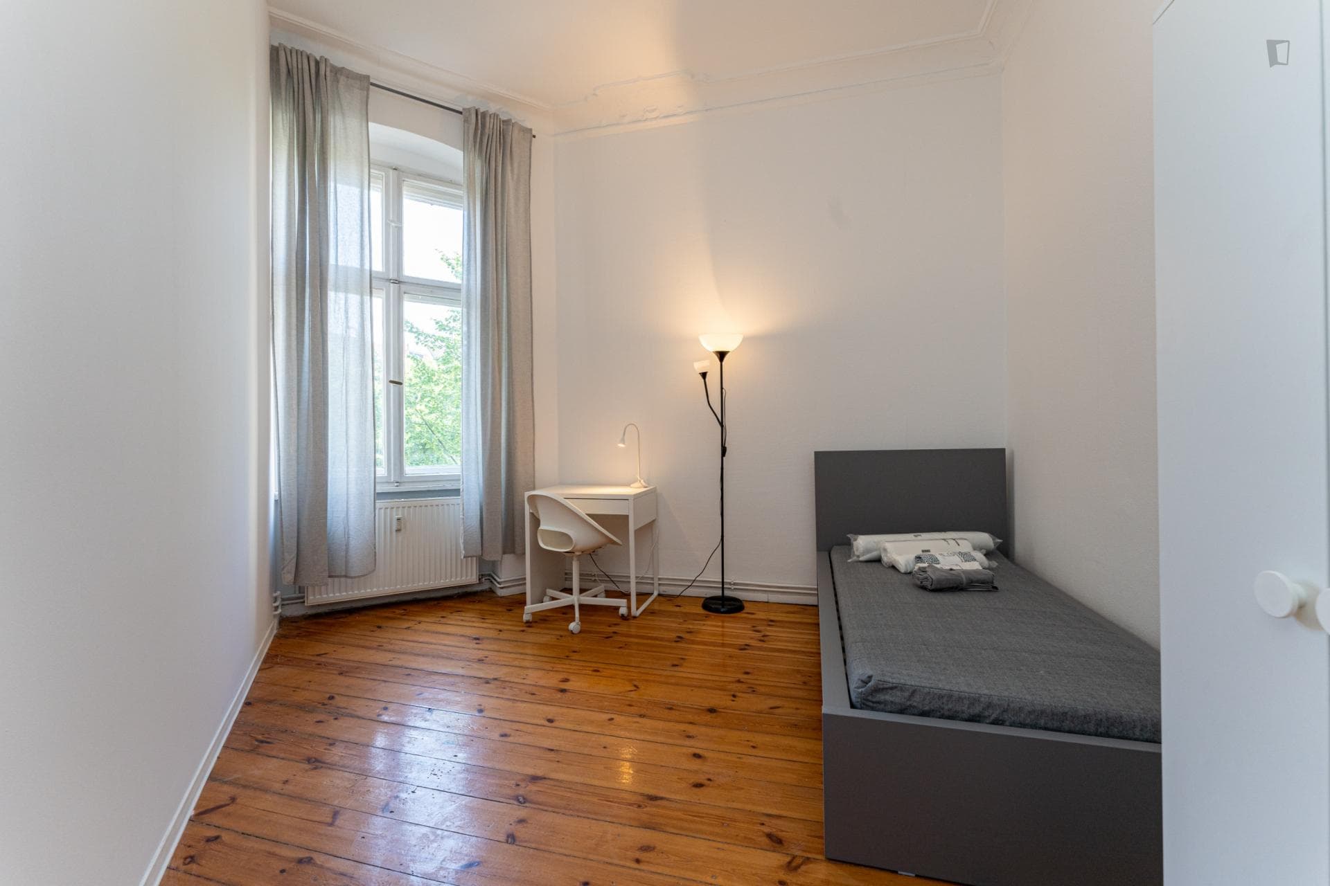 Comfortable single bedroom in Prenzlauer Berg photo 1