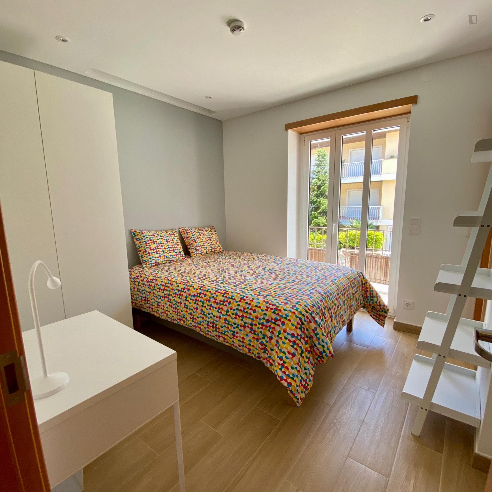 Studio in a residence in Celas photo 1