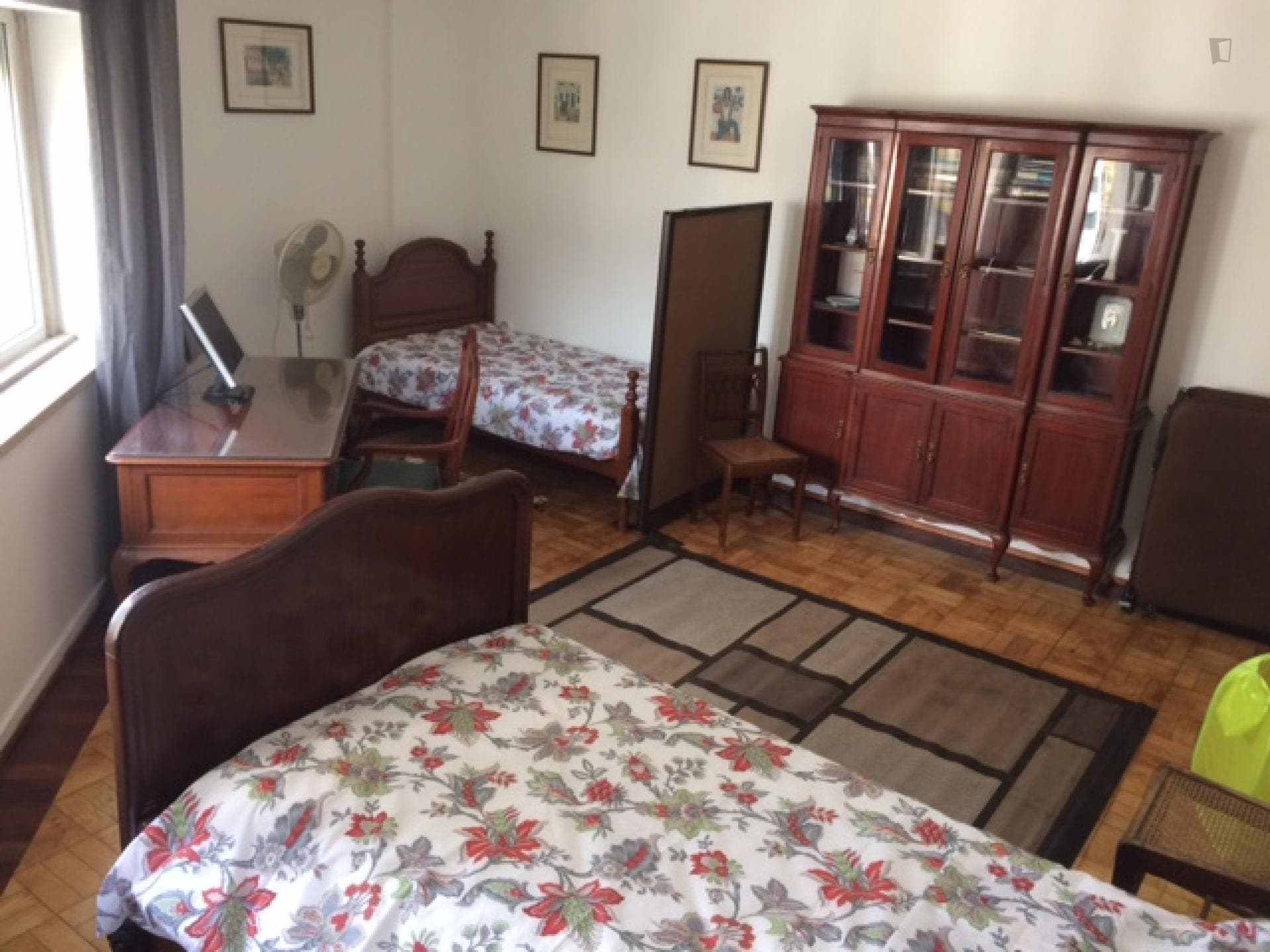 Bright twin bedroom near the Picoas metro station photo 1